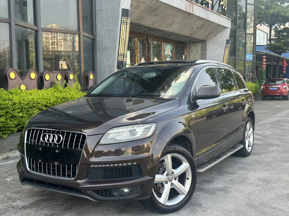 Audi Q7  из Китая