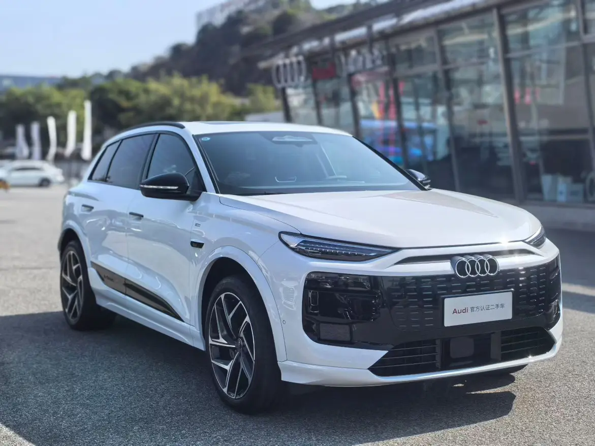 Audi Q6L e-tron  из Китая
