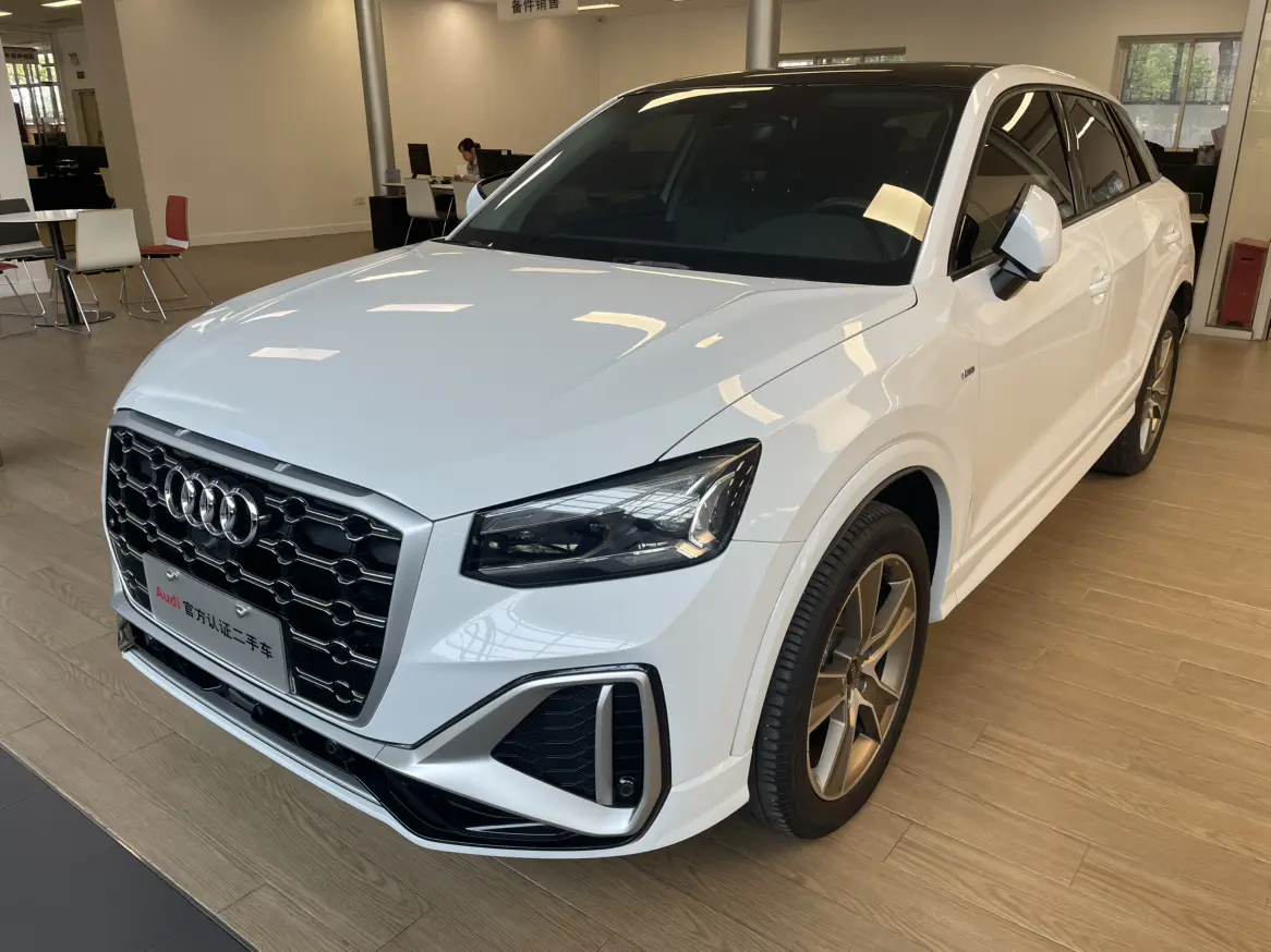 Audi Q2L  из Китая