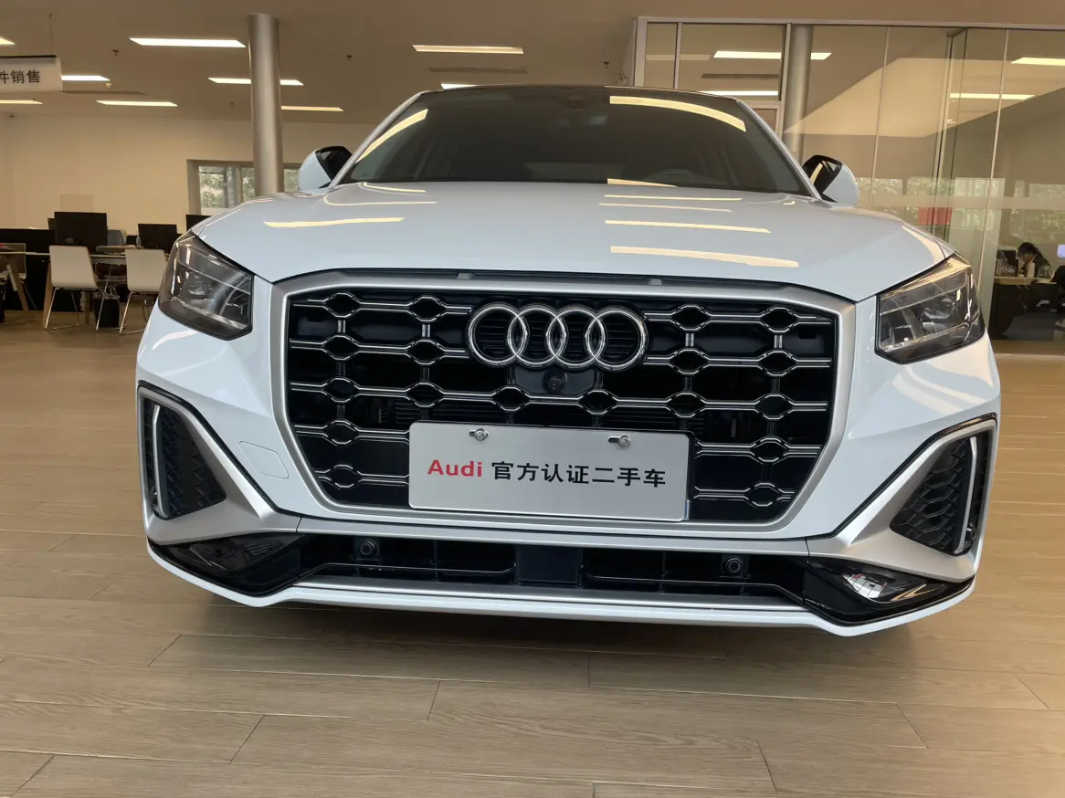 Audi Q2L  из Китая
