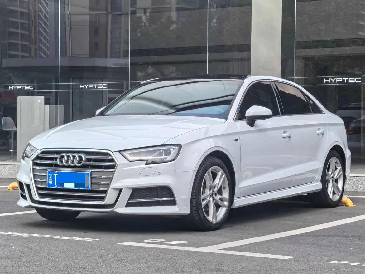 Audi A3  из Китая