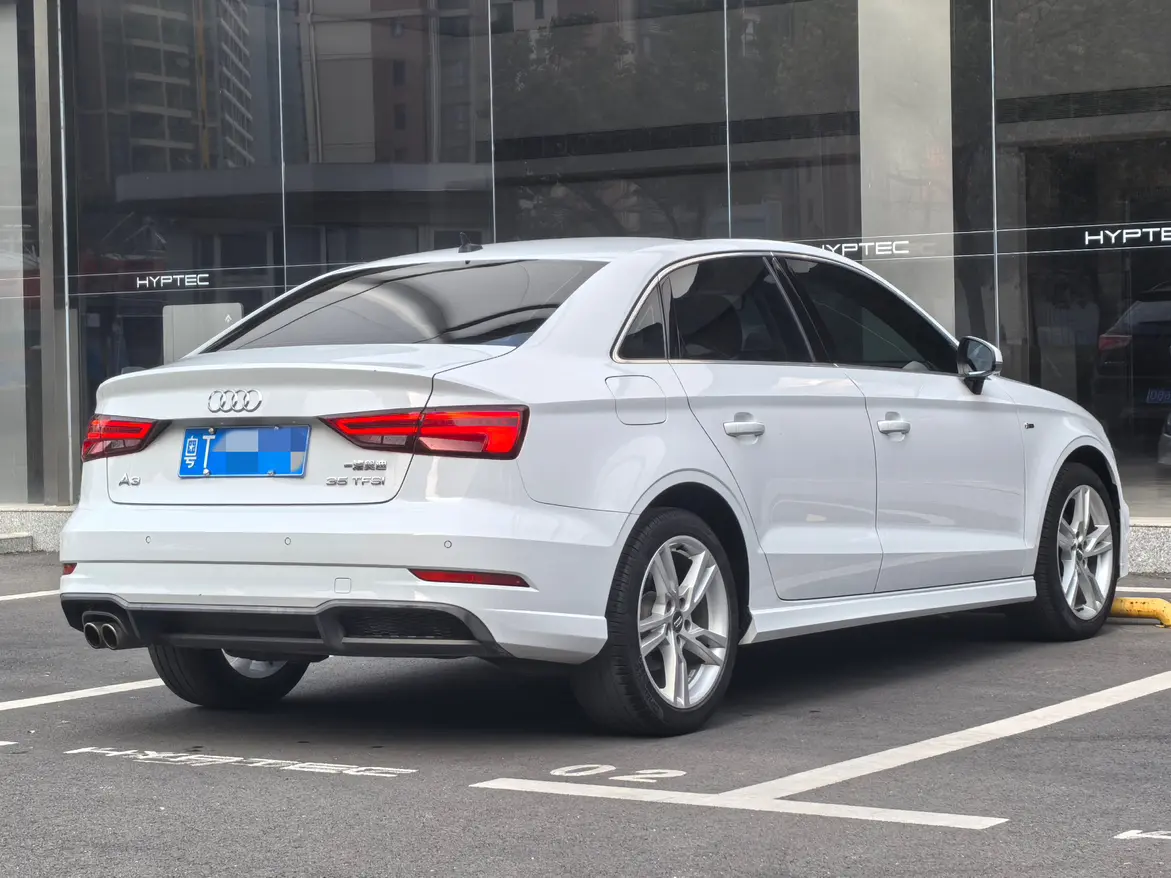 Audi A3  из Китая