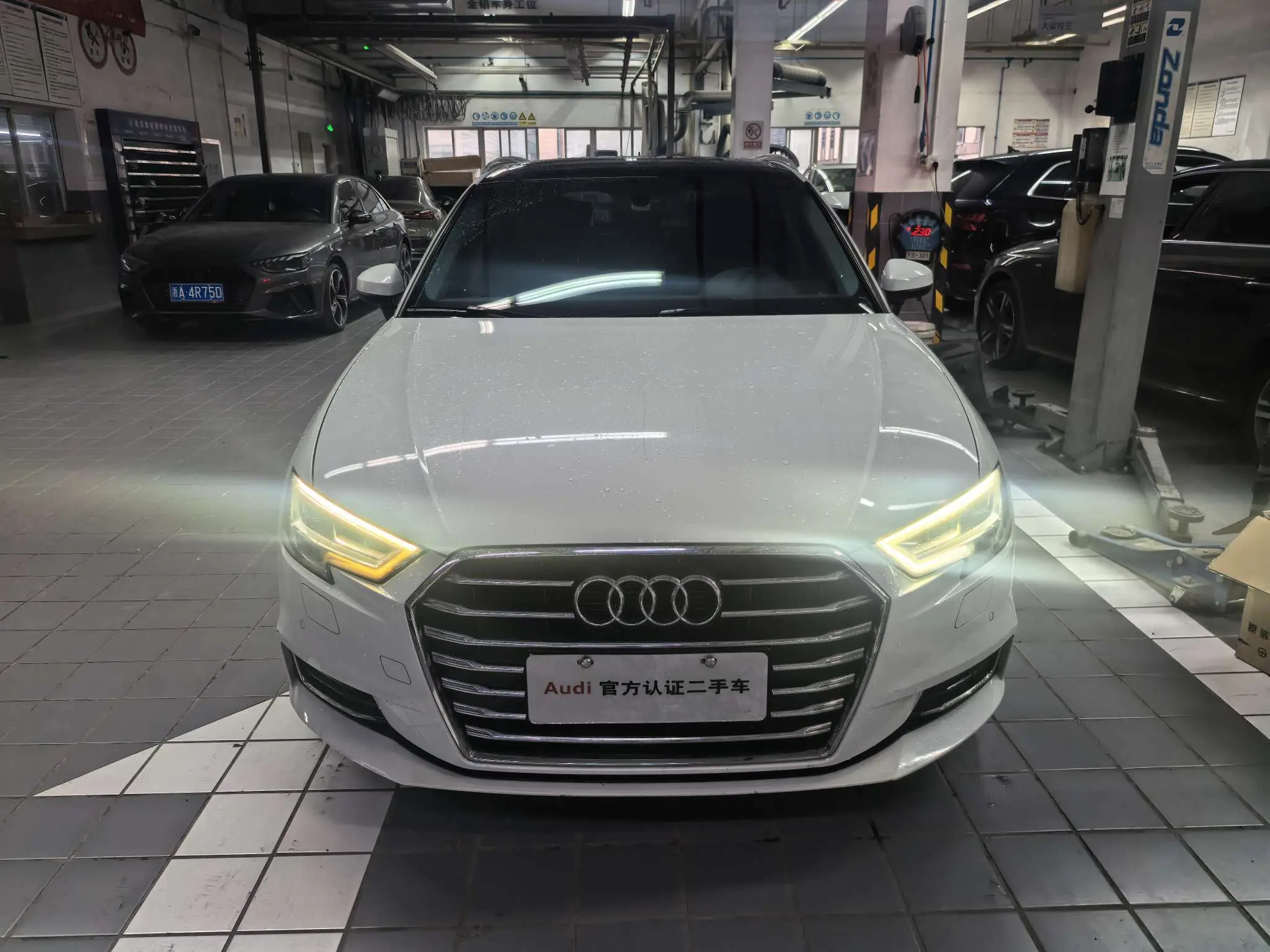 Audi A3  из Китая