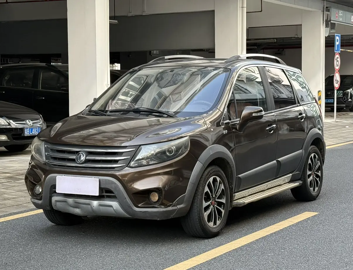 Forthing Jingyi X5  из Китая