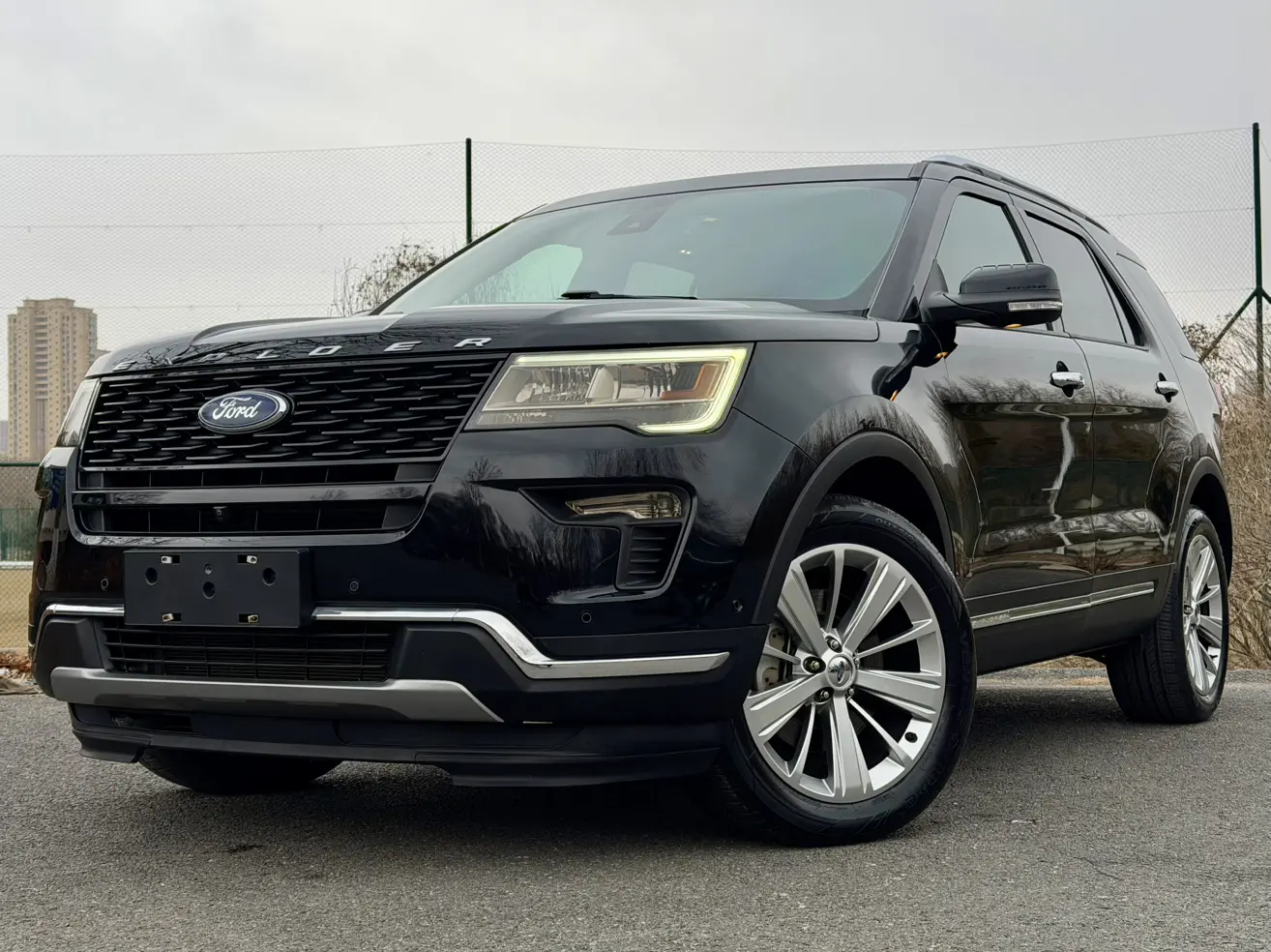 Ford Explorer