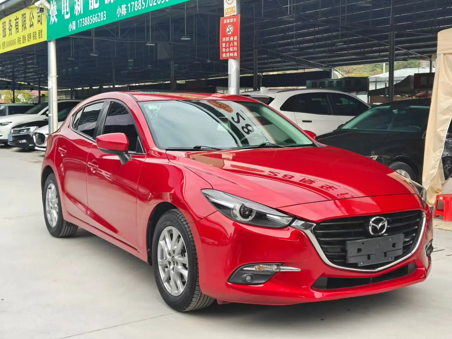 Mazda Axela (Mazda3)  из Китая