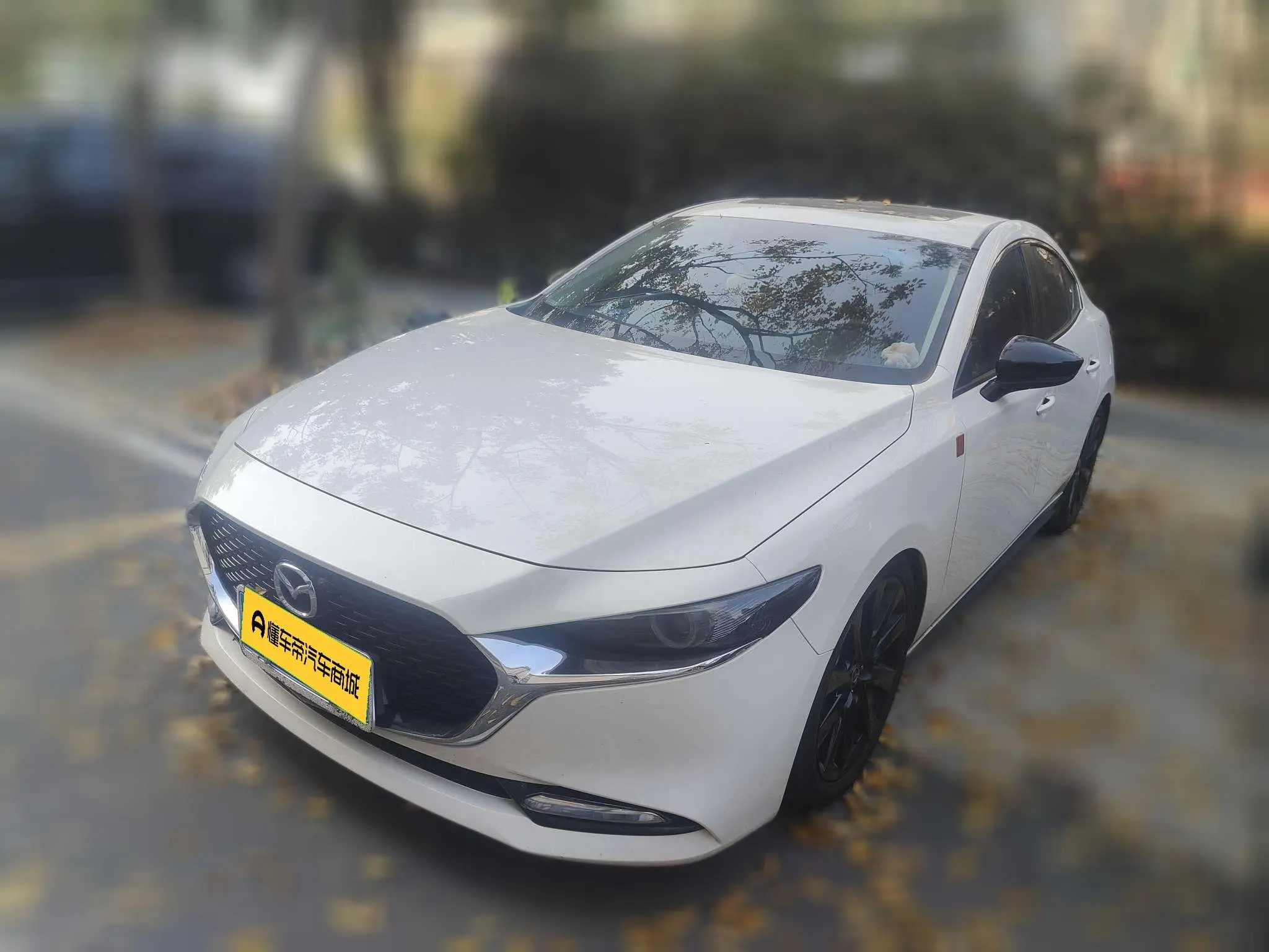 Mazda Axela (Mazda3)  из Китая