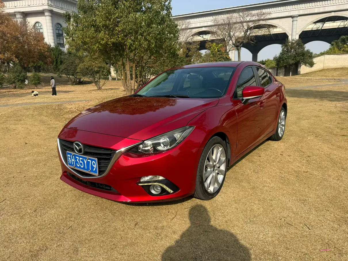Mazda Axela (Mazda3)  из Китая