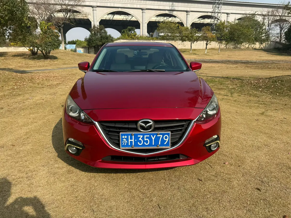 Mazda Axela (Mazda3)  из Китая