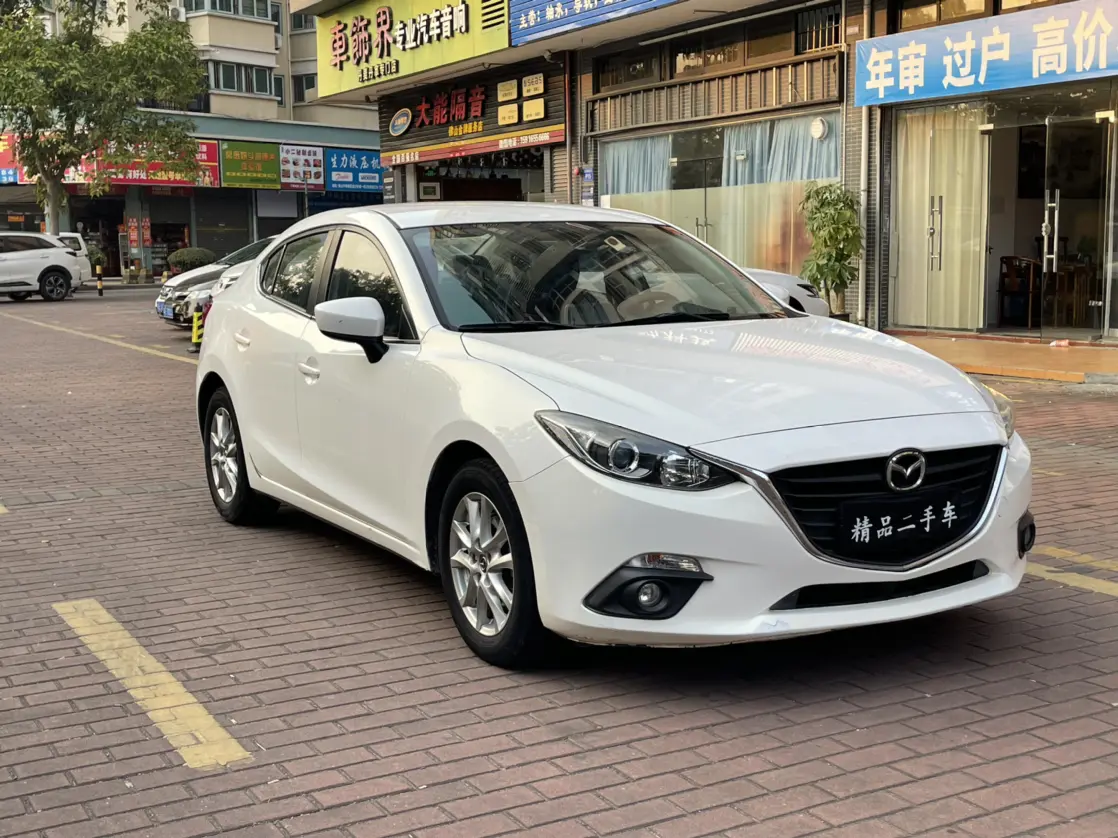 Mazda Axela (Mazda3)  из Китая