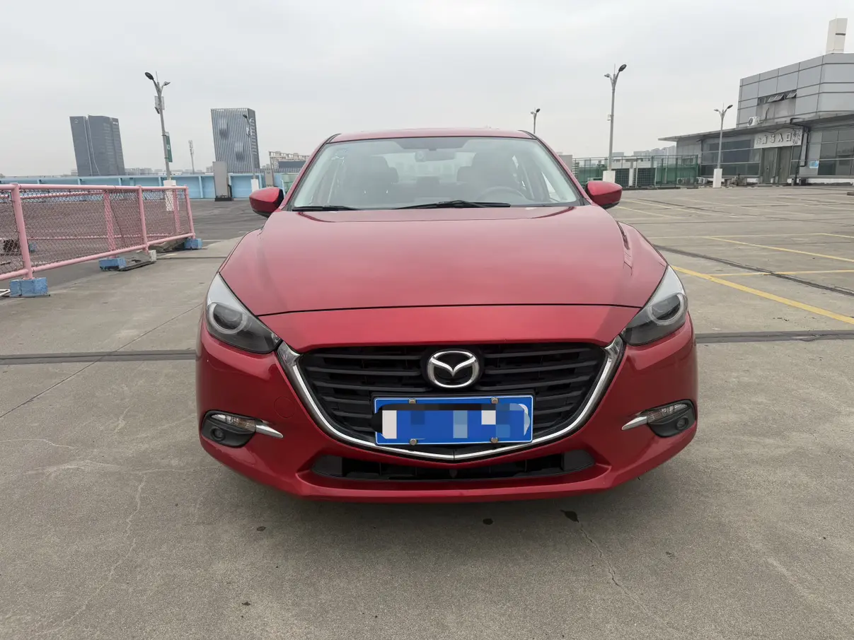 Mazda Axela (Mazda3)  из Китая