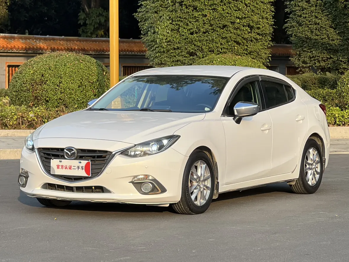 Mazda Axela (Mazda3)  из Китая