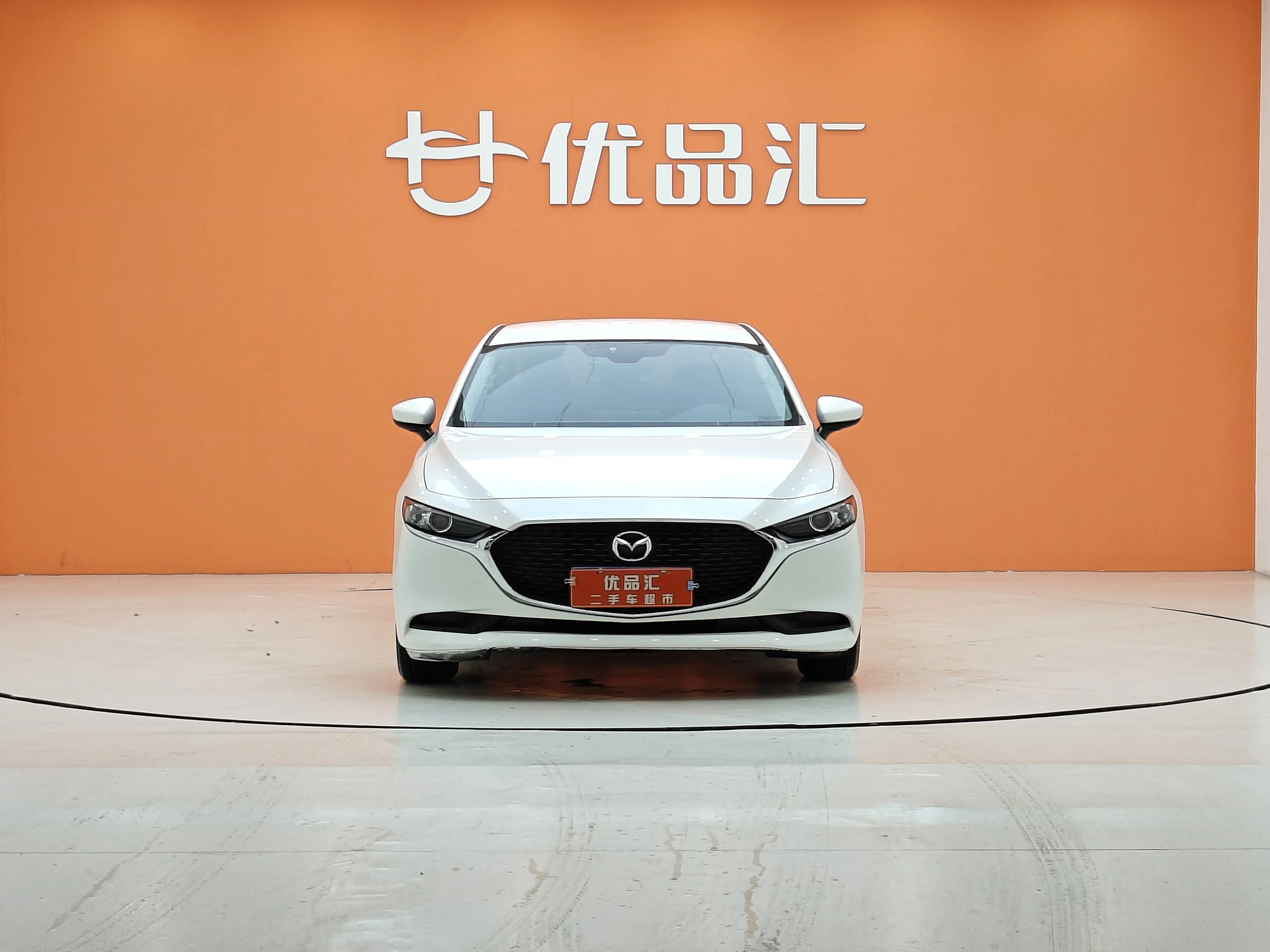 Mazda Axela (Mazda3)  из Китая