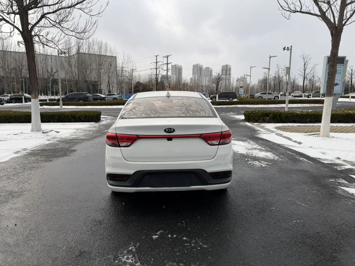 Kia K2  из Китая