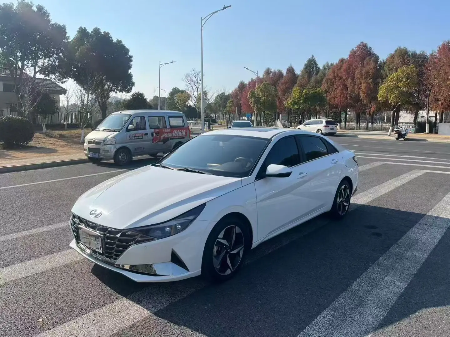 Hyundai Elantra  из Китая