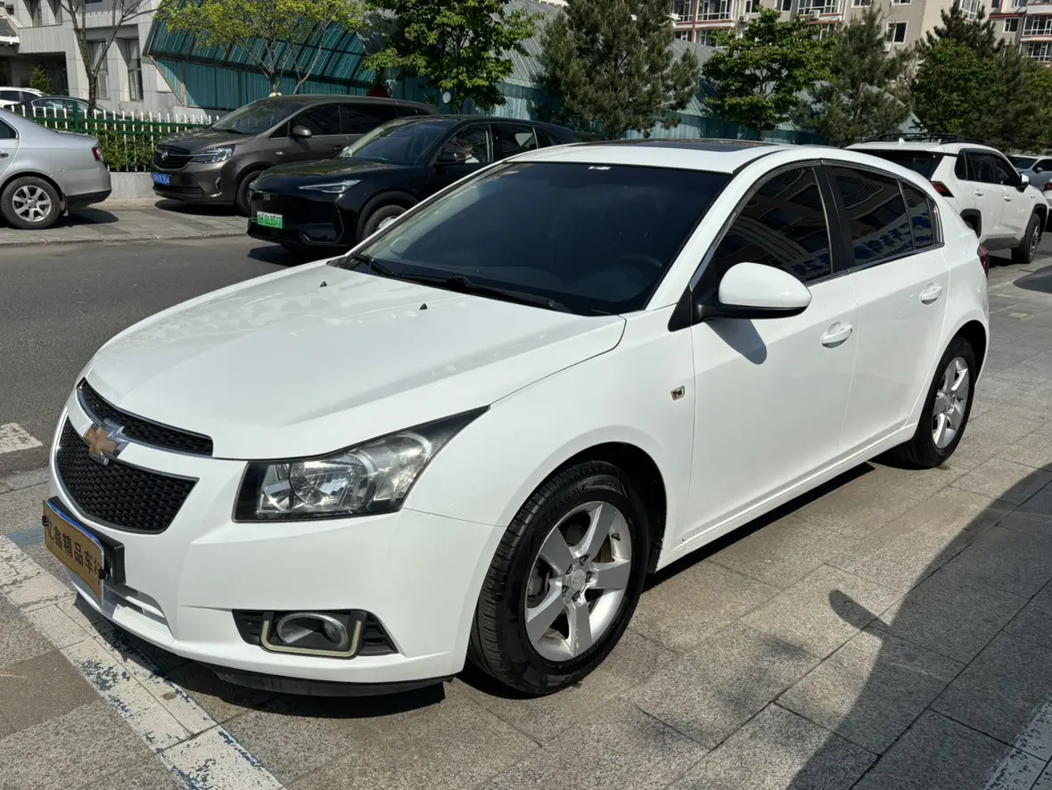 Chevrolet Monza (Cruze)  из Китая