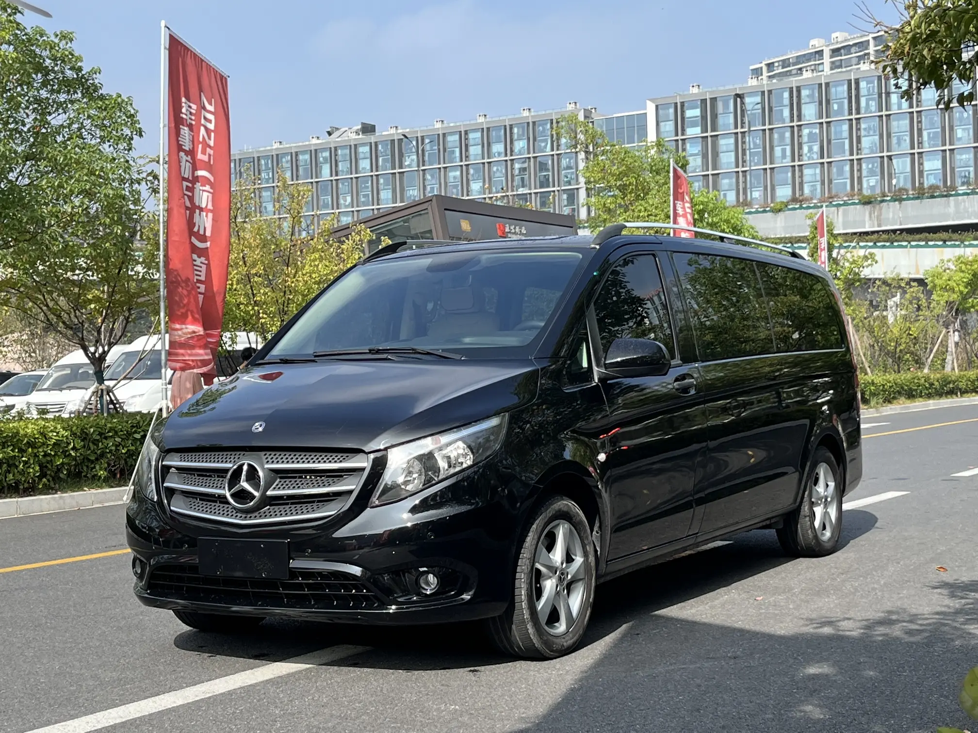 Mercedes-Benz Vito  из Китая