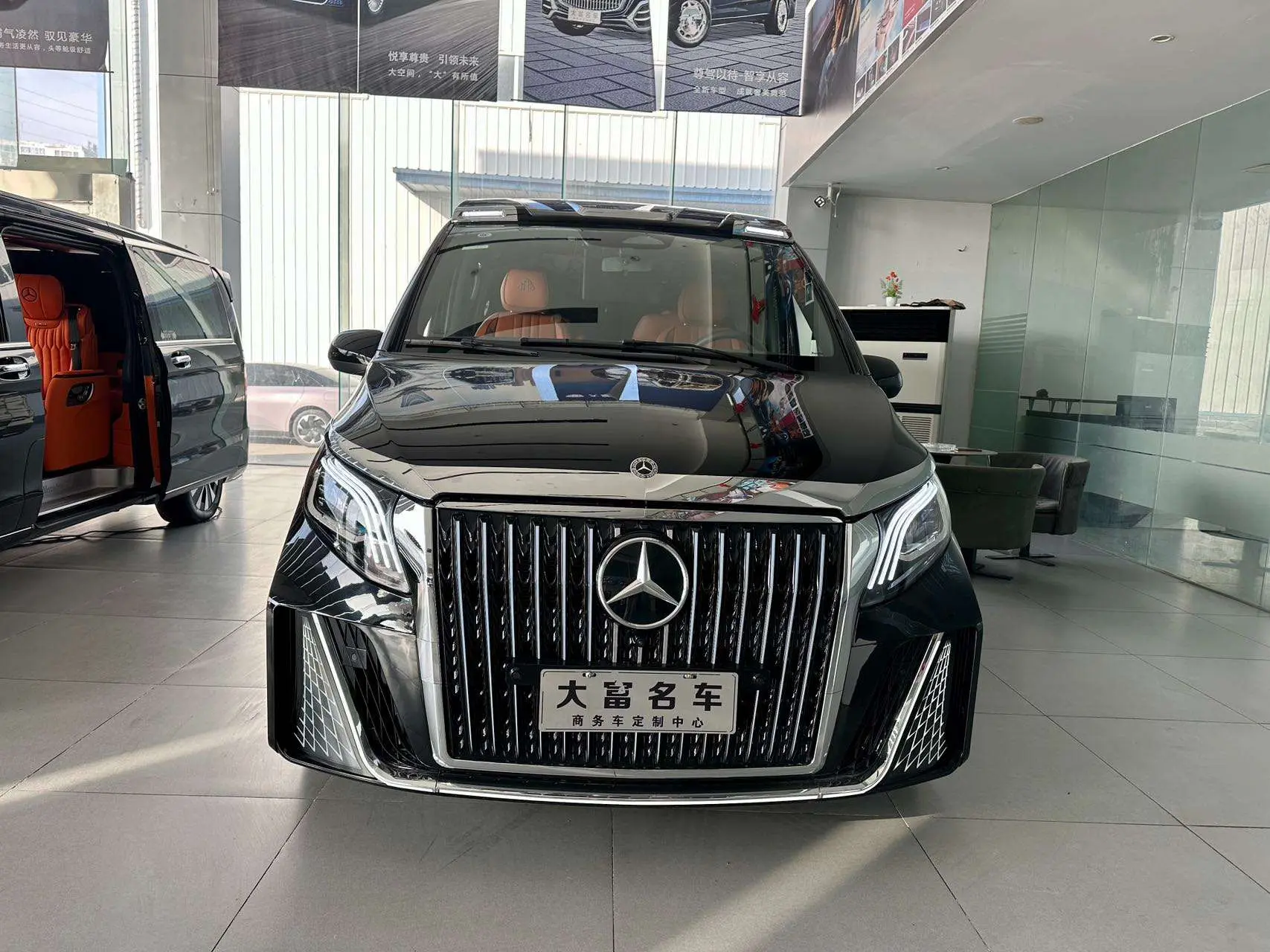 Mercedes-Benz Vito  из Китая