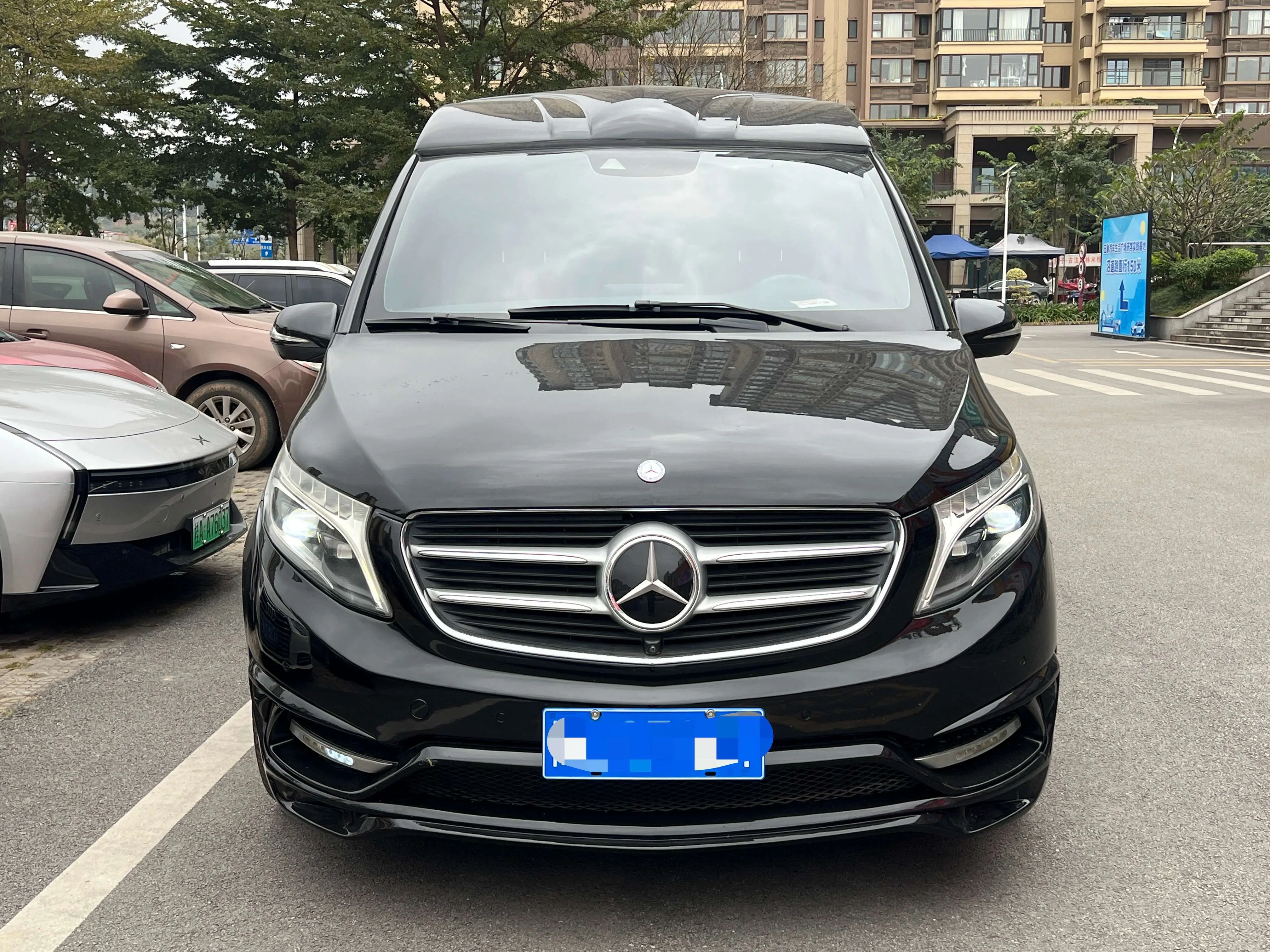 Mercedes-Benz Mercedes Benz V Class  из Китая