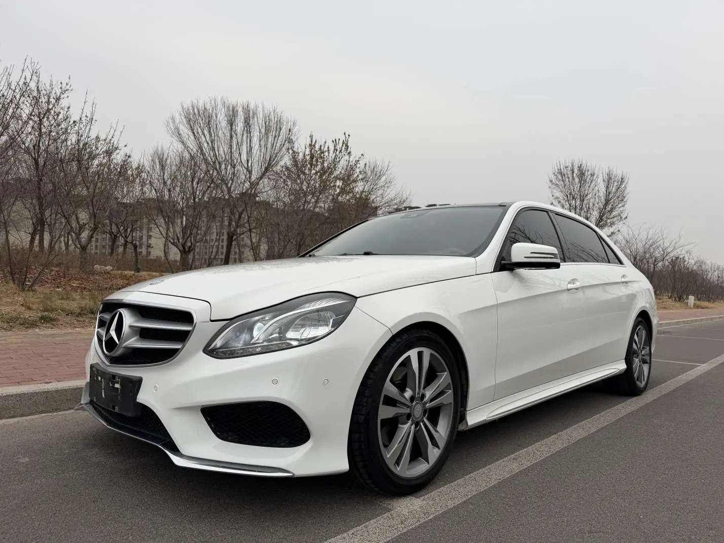 Mercedes-Benz E-Class  из Китая