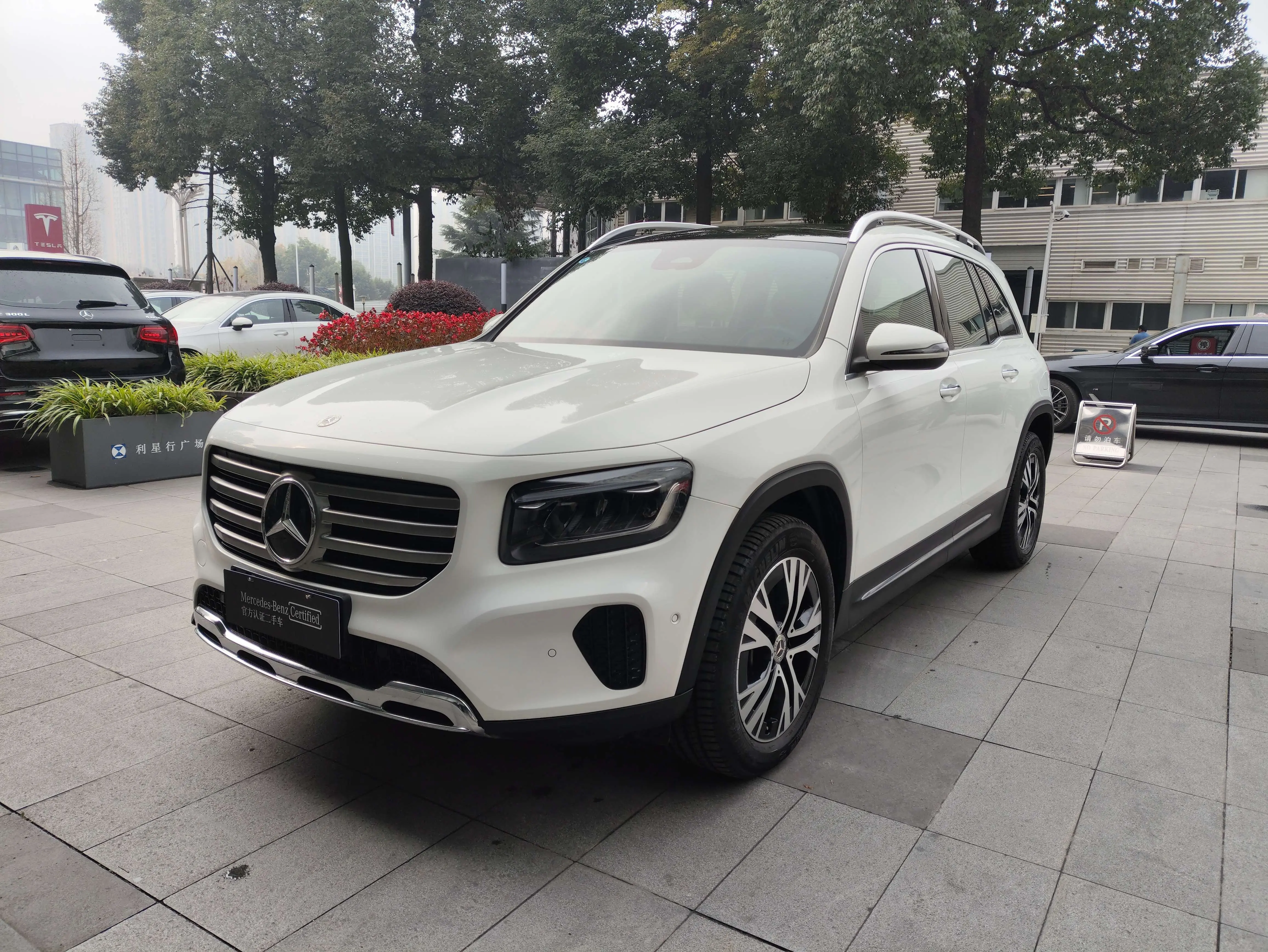 Mercedes-Benz GLB  из Китая