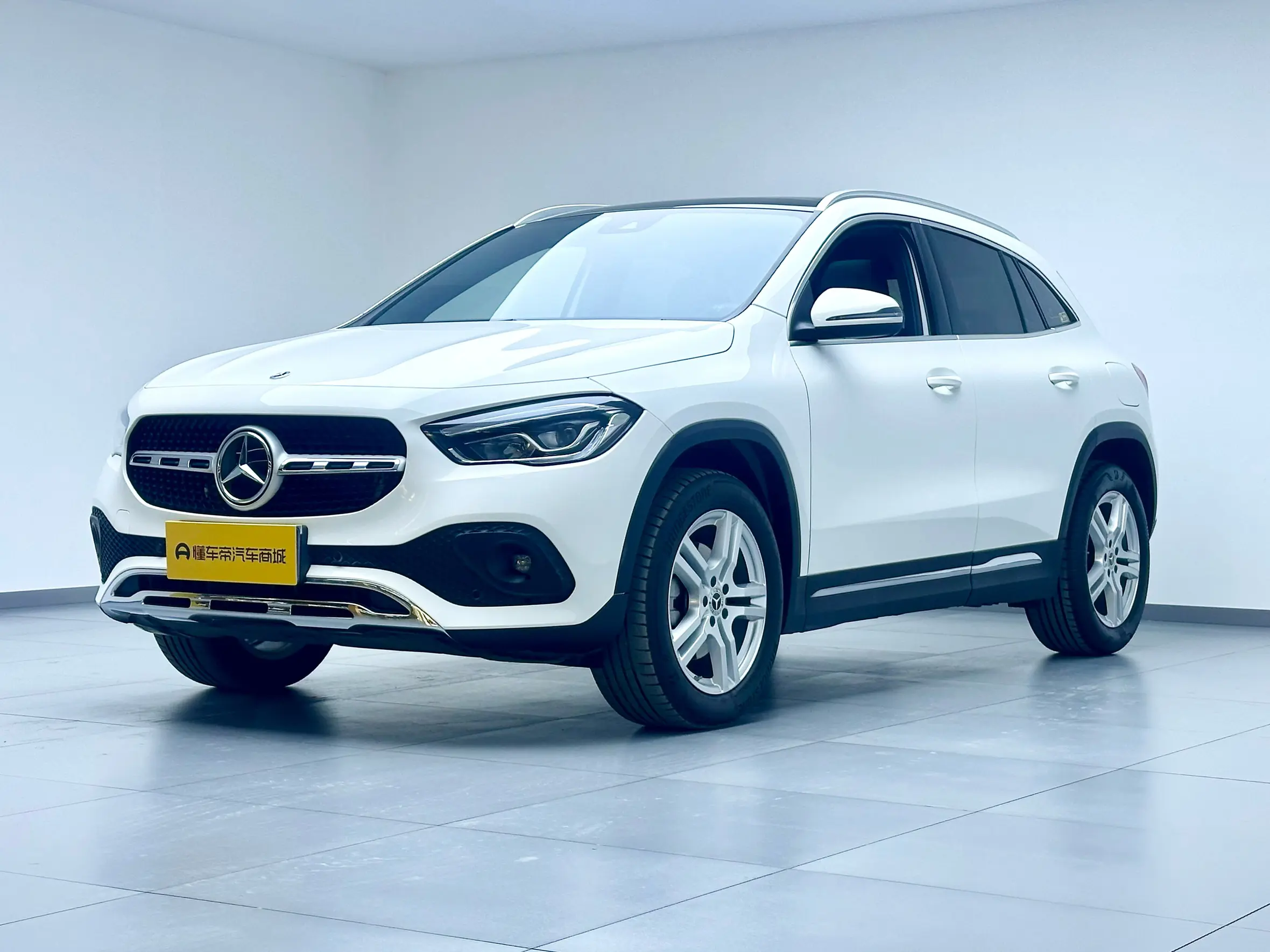 Mercedes-Benz GLA  из Китая