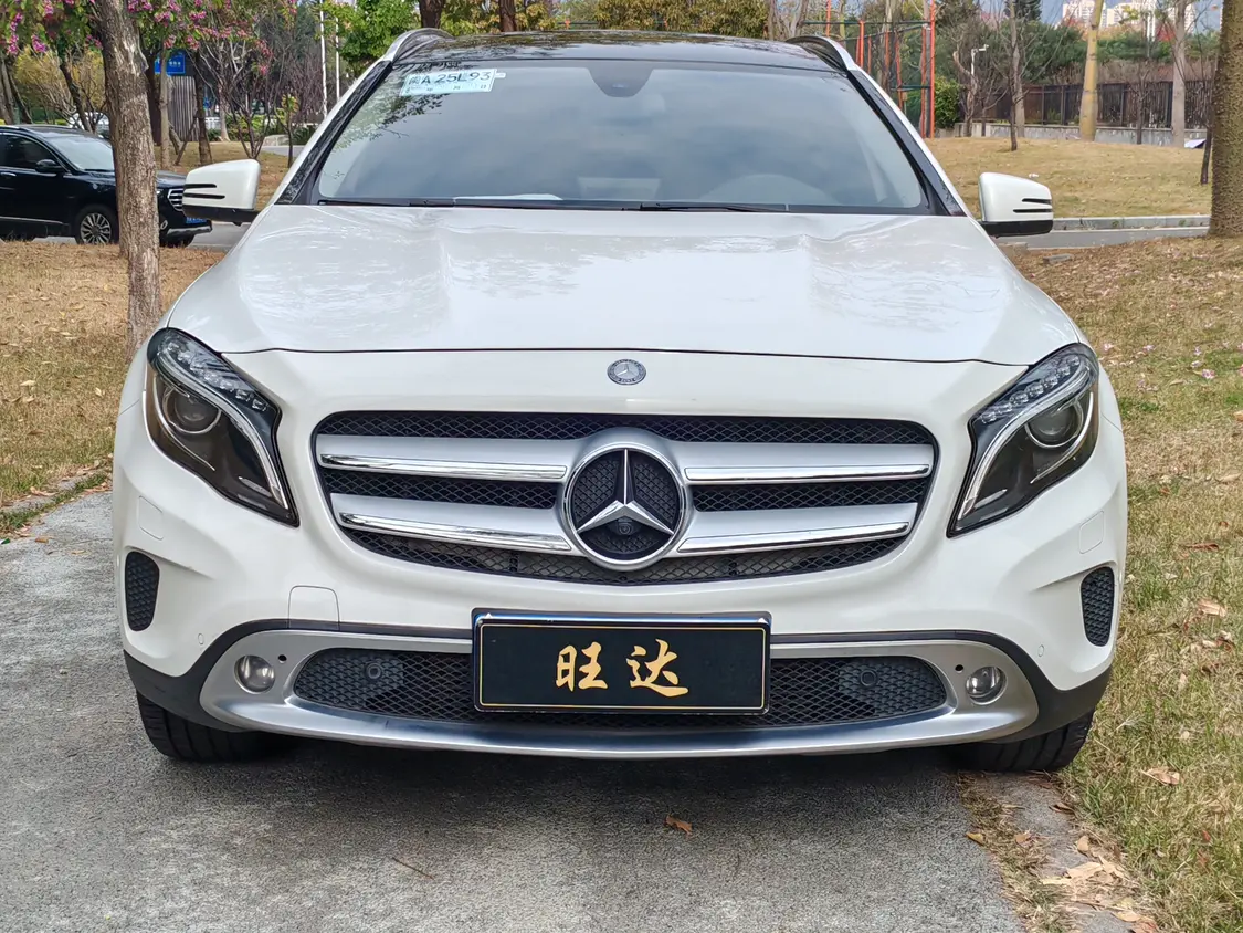 Mercedes-Benz GLA  из Китая