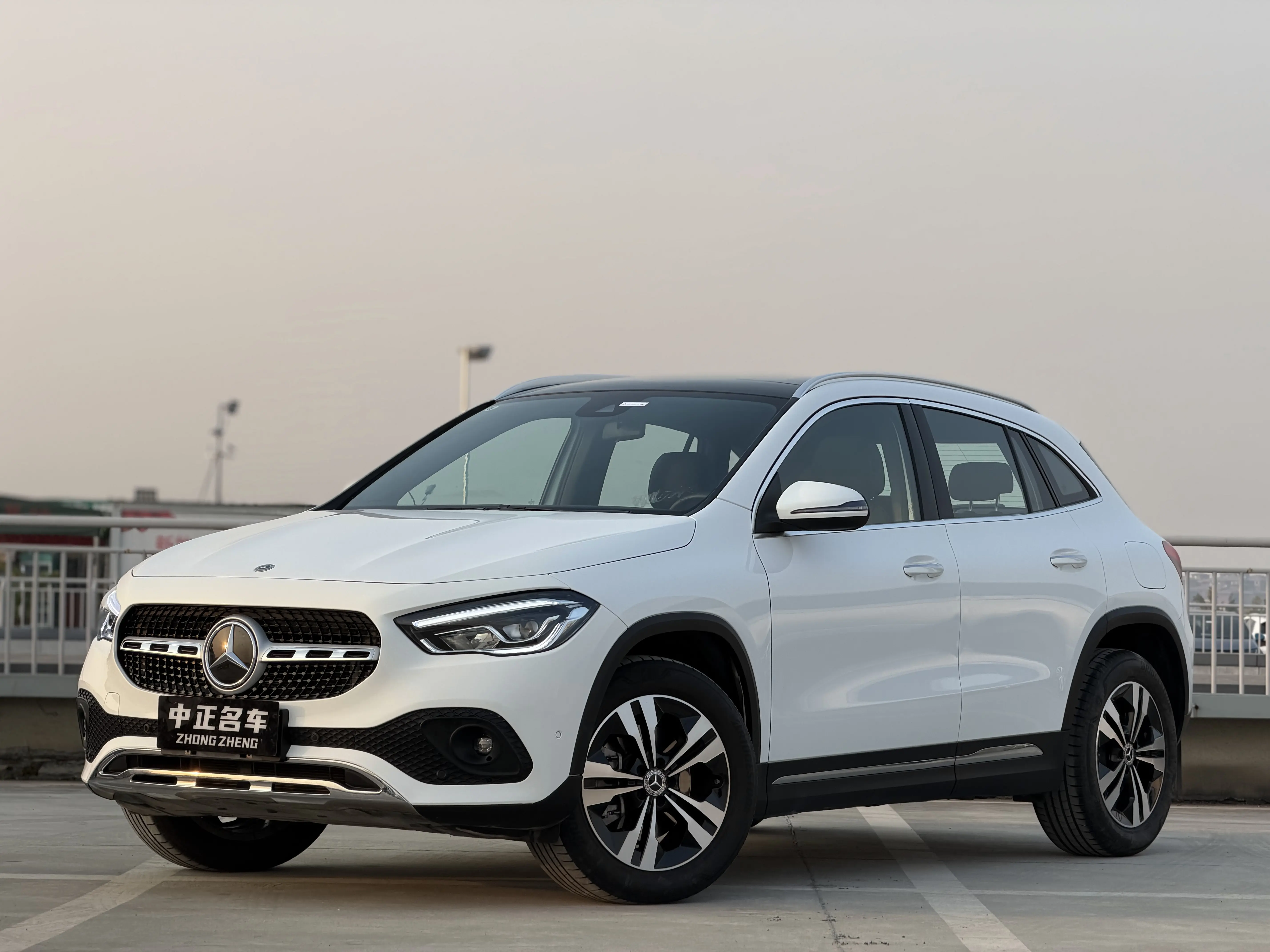 Mercedes-Benz GLA  из Китая
