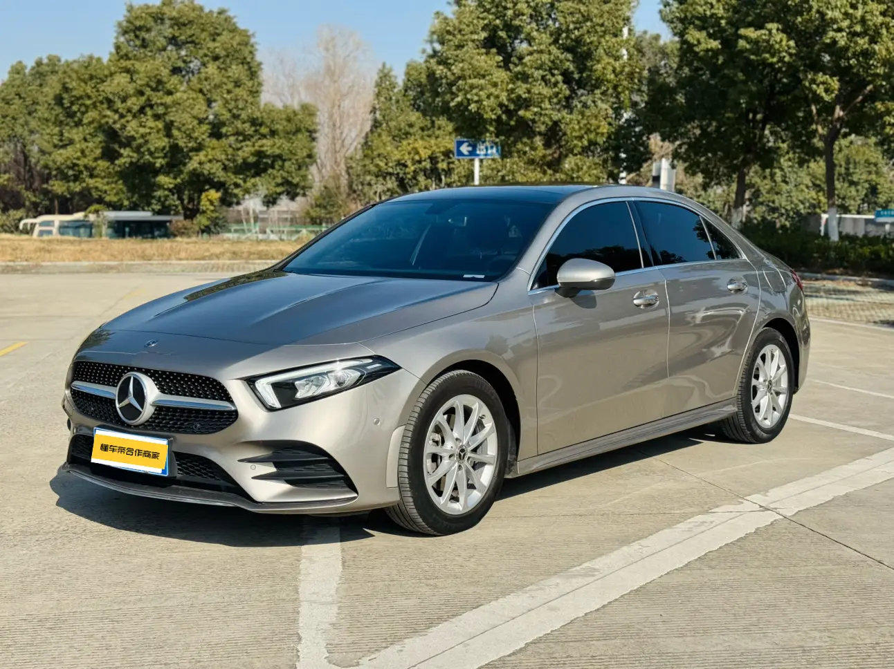 Mercedes-Benz Mercedes Benz A Class  из Китая