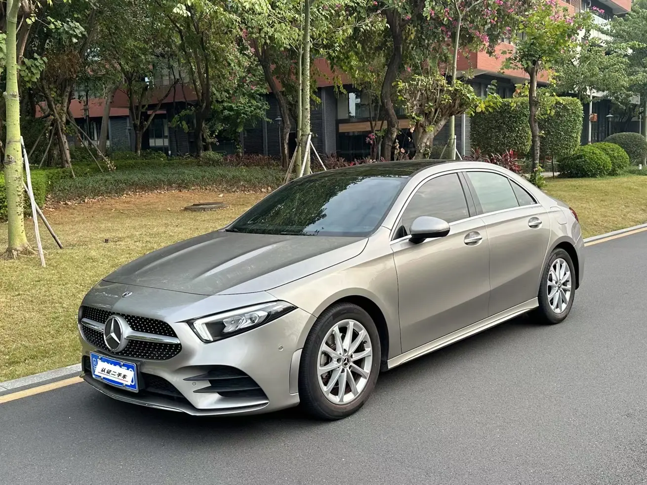 Mercedes-Benz Mercedes Benz A Class  из Китая