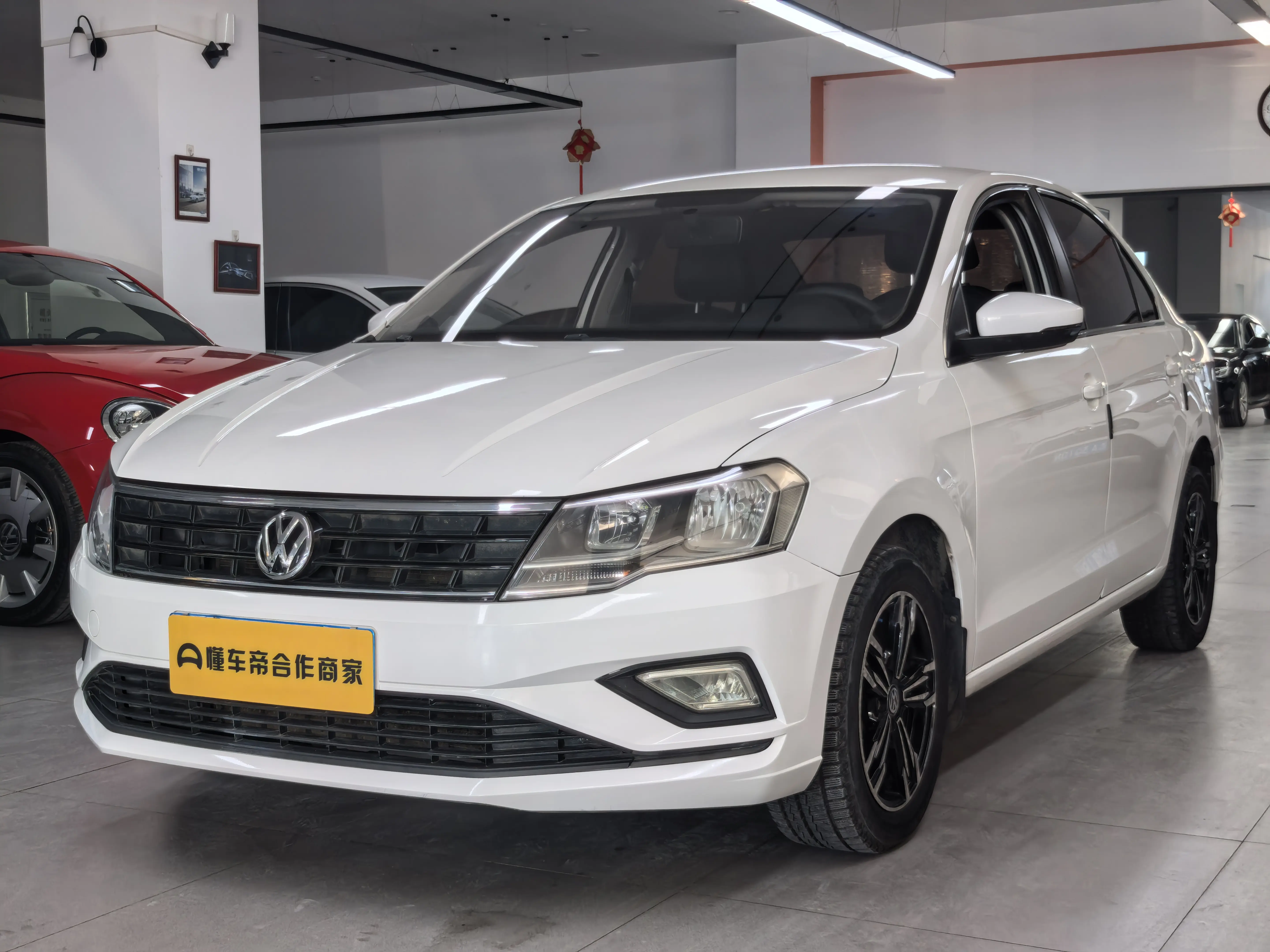 Volkswagen Jetta  из Китая