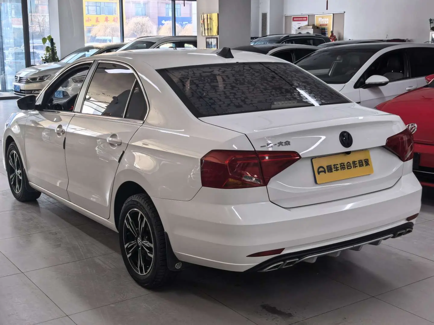 Volkswagen Jetta  из Китая