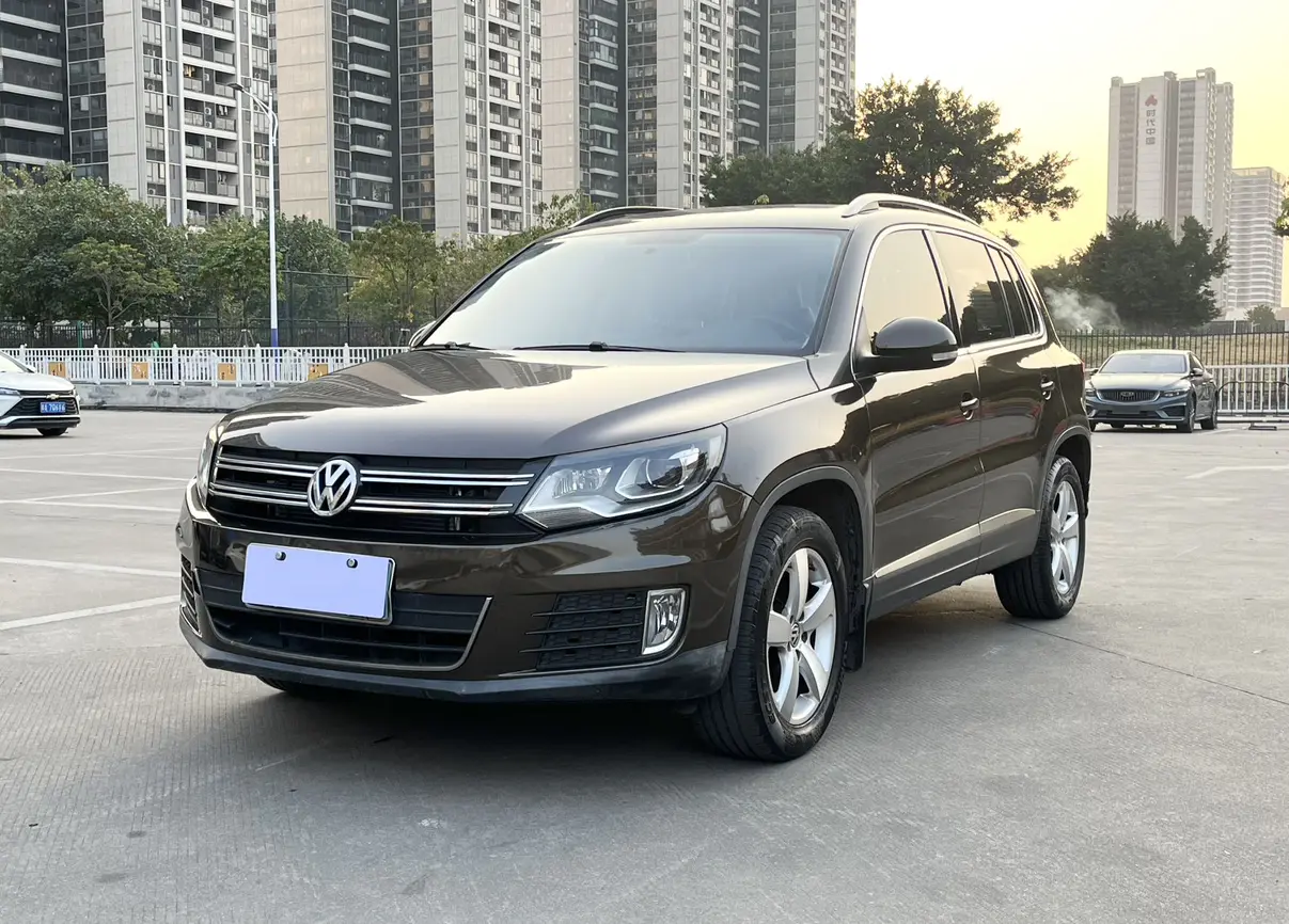 Volkswagen Tiguan  из Китая