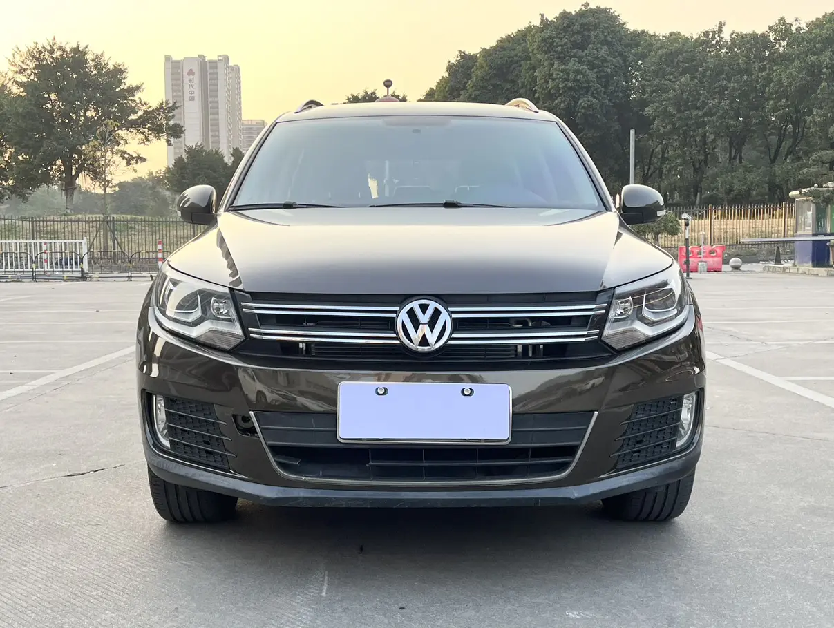 Volkswagen Tiguan  из Китая