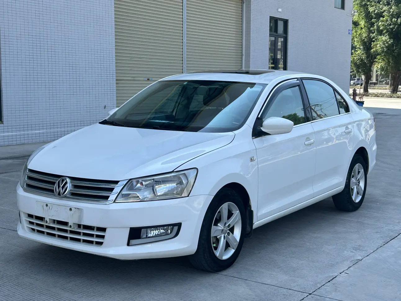 Volkswagen Santana  из Китая