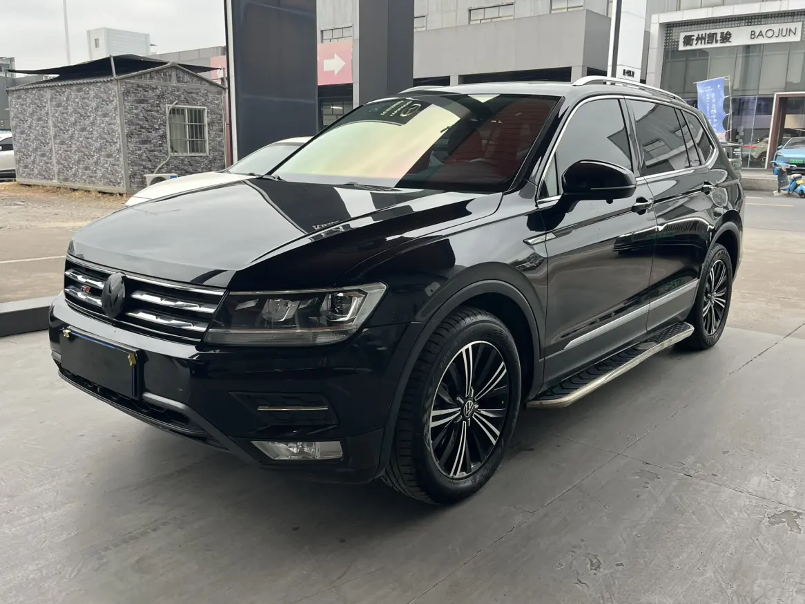 Volkswagen Tiguan L  из Китая