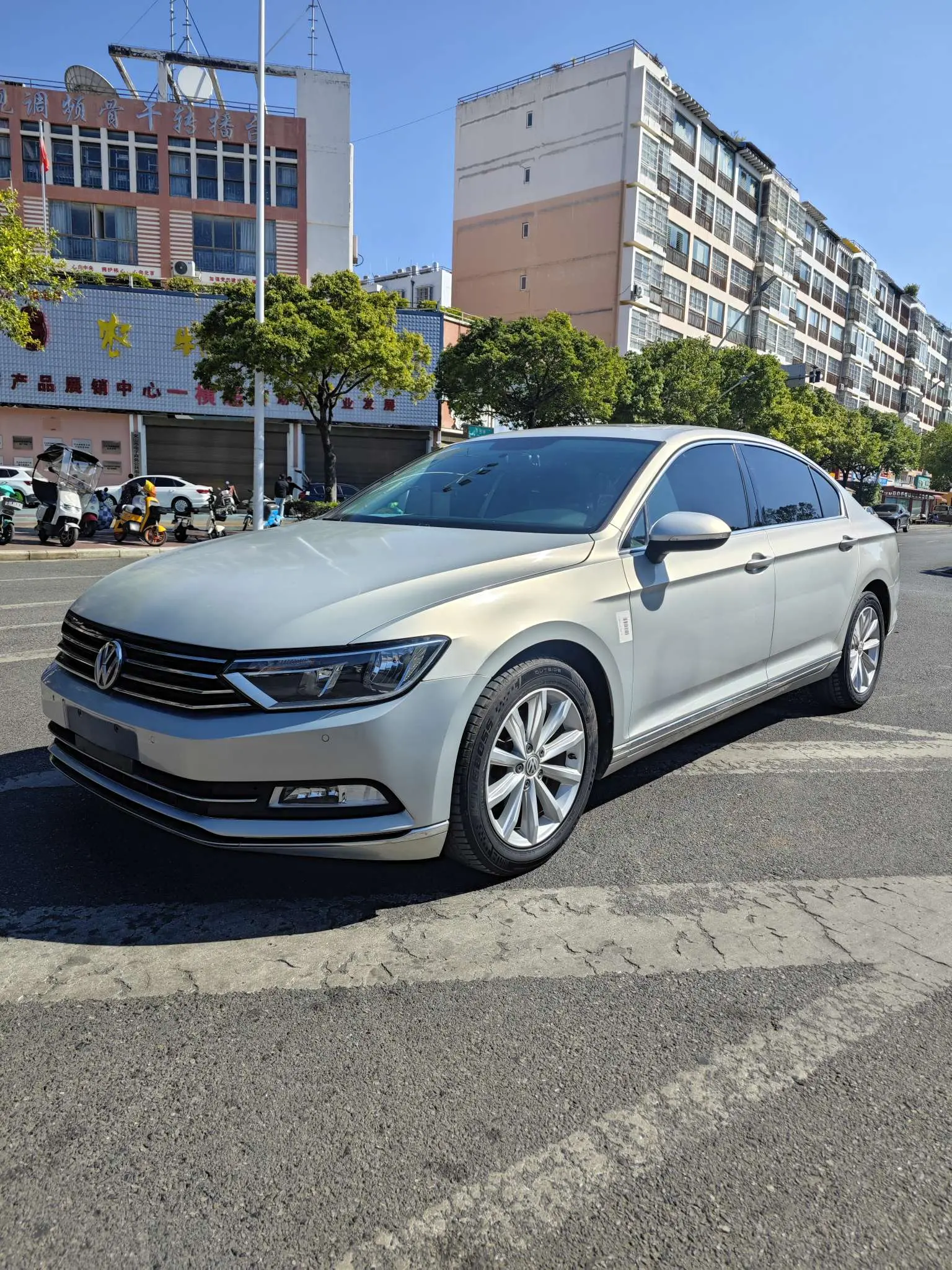 Volkswagen Magotan  из Китая