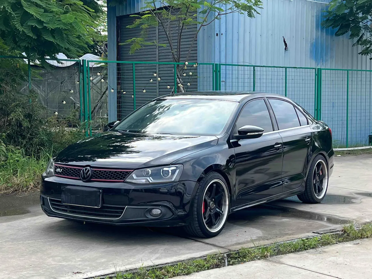 Volkswagen Sagitar  из Китая