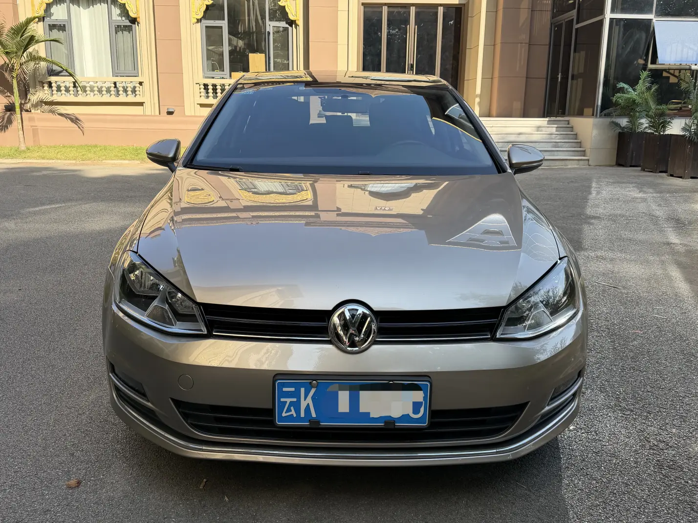 Volkswagen Golf  из Китая