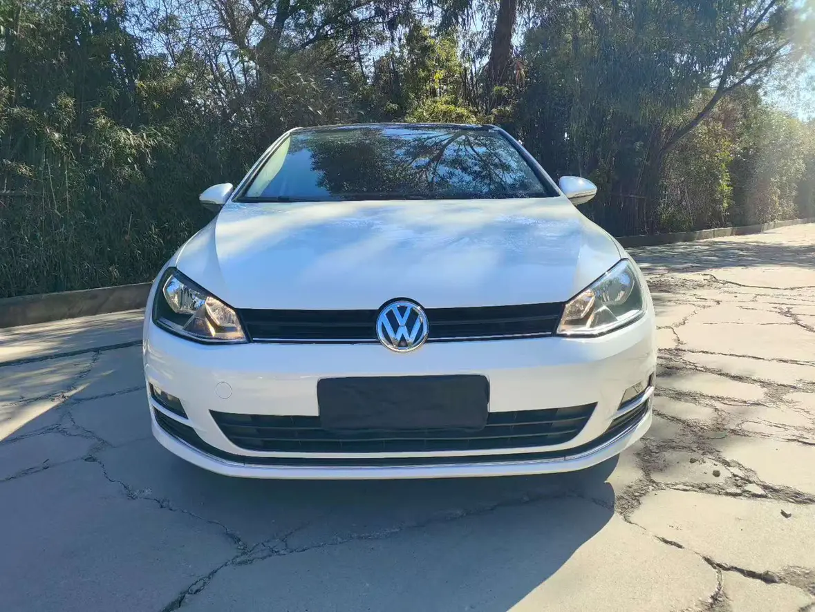 Volkswagen Golf  из Китая