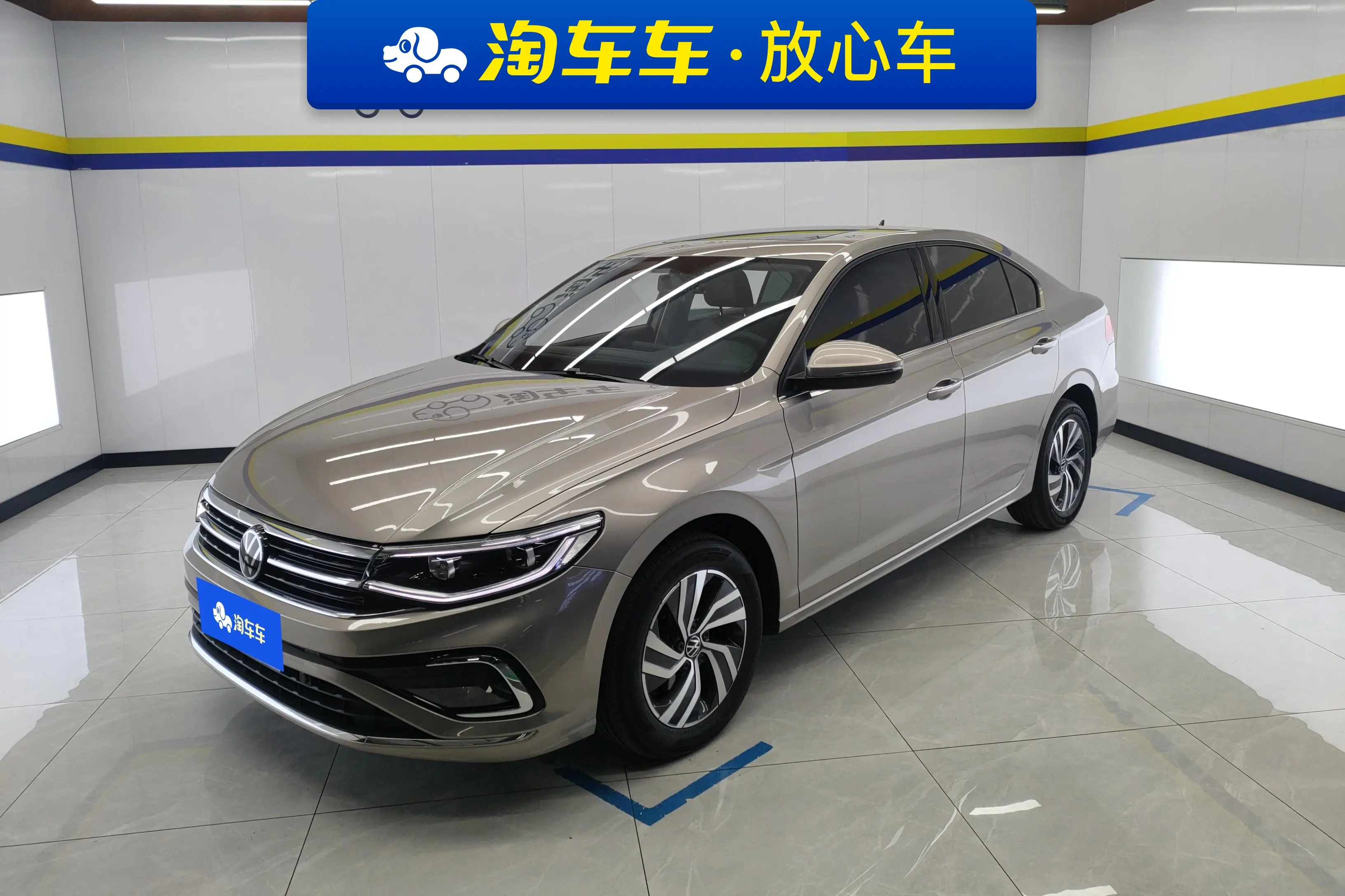 Volkswagen Bora  из Китая