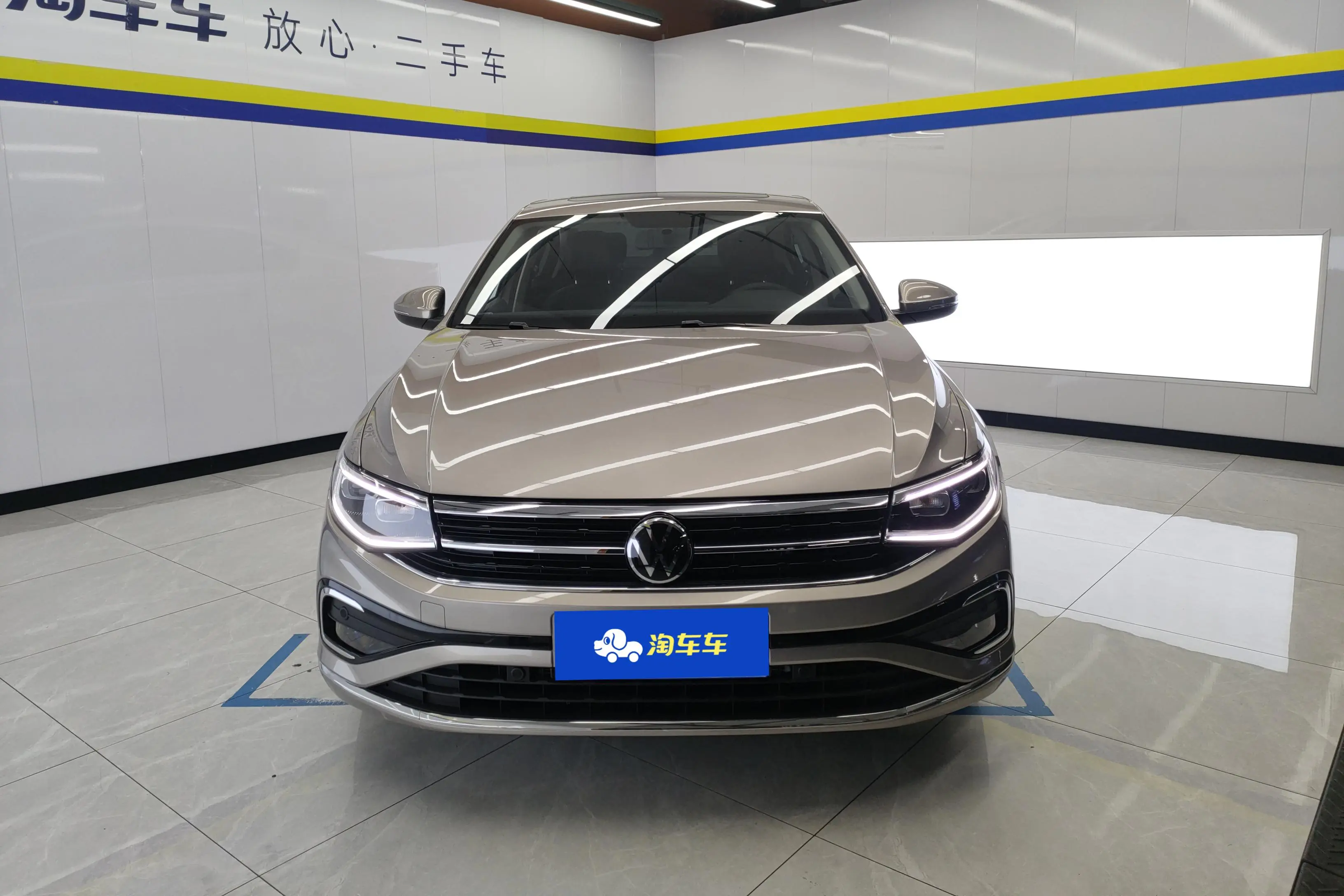 Volkswagen Bora  из Китая