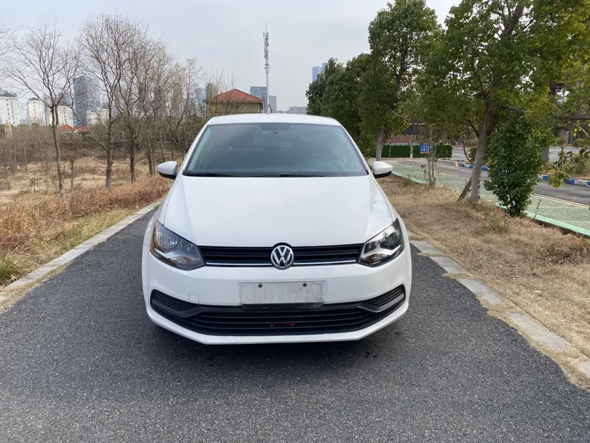 Volkswagen Polo  из Китая
