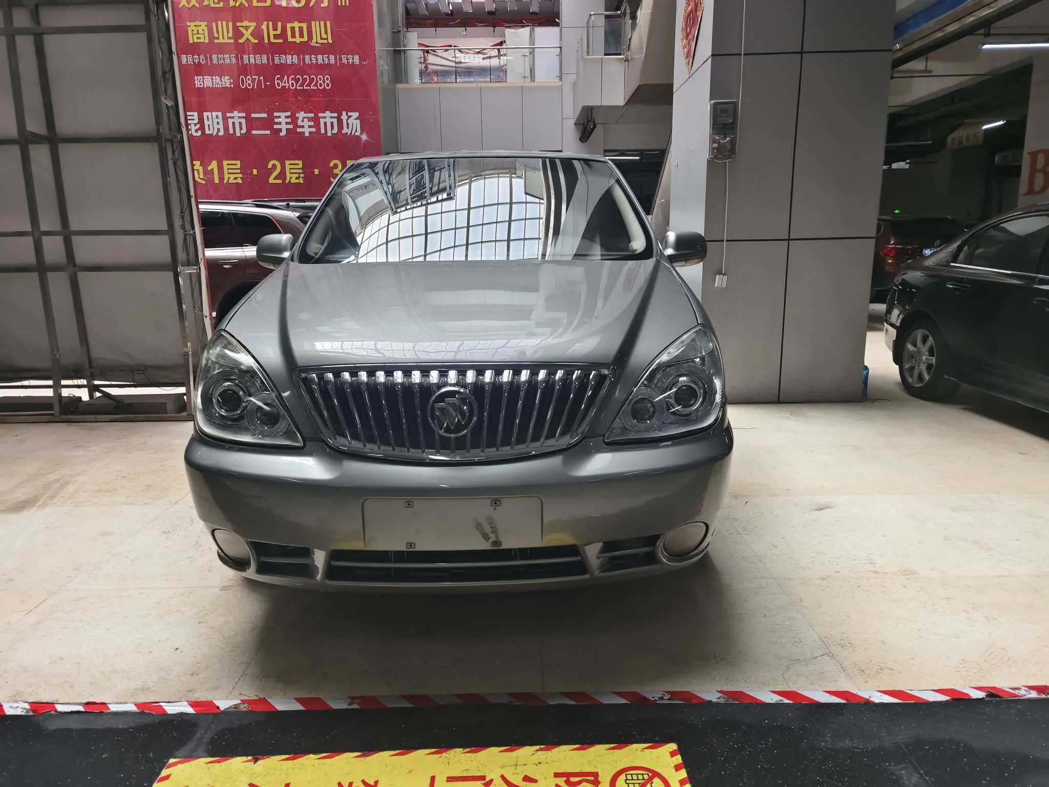 Buick GL8  из Китая