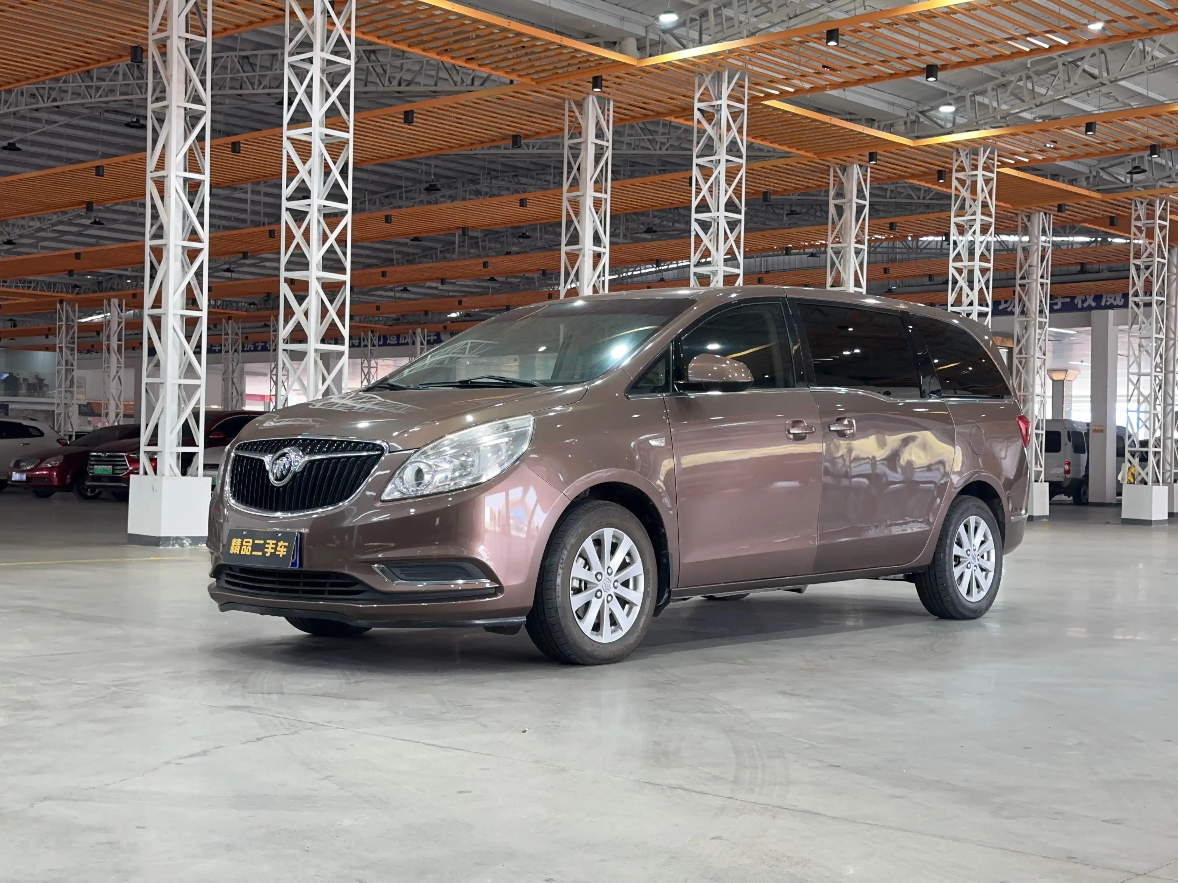 Buick GL8  из Китая