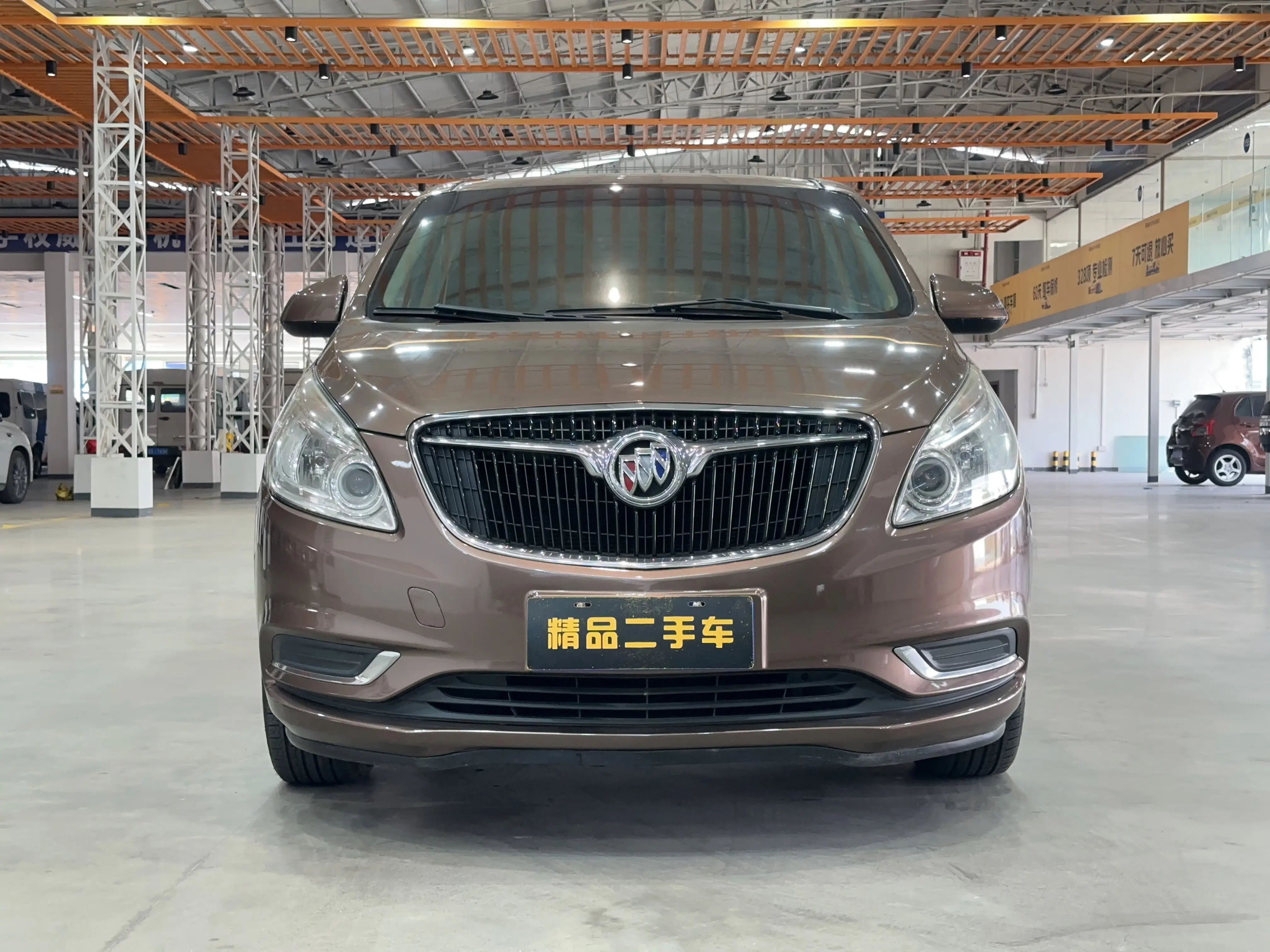 Buick GL8  из Китая