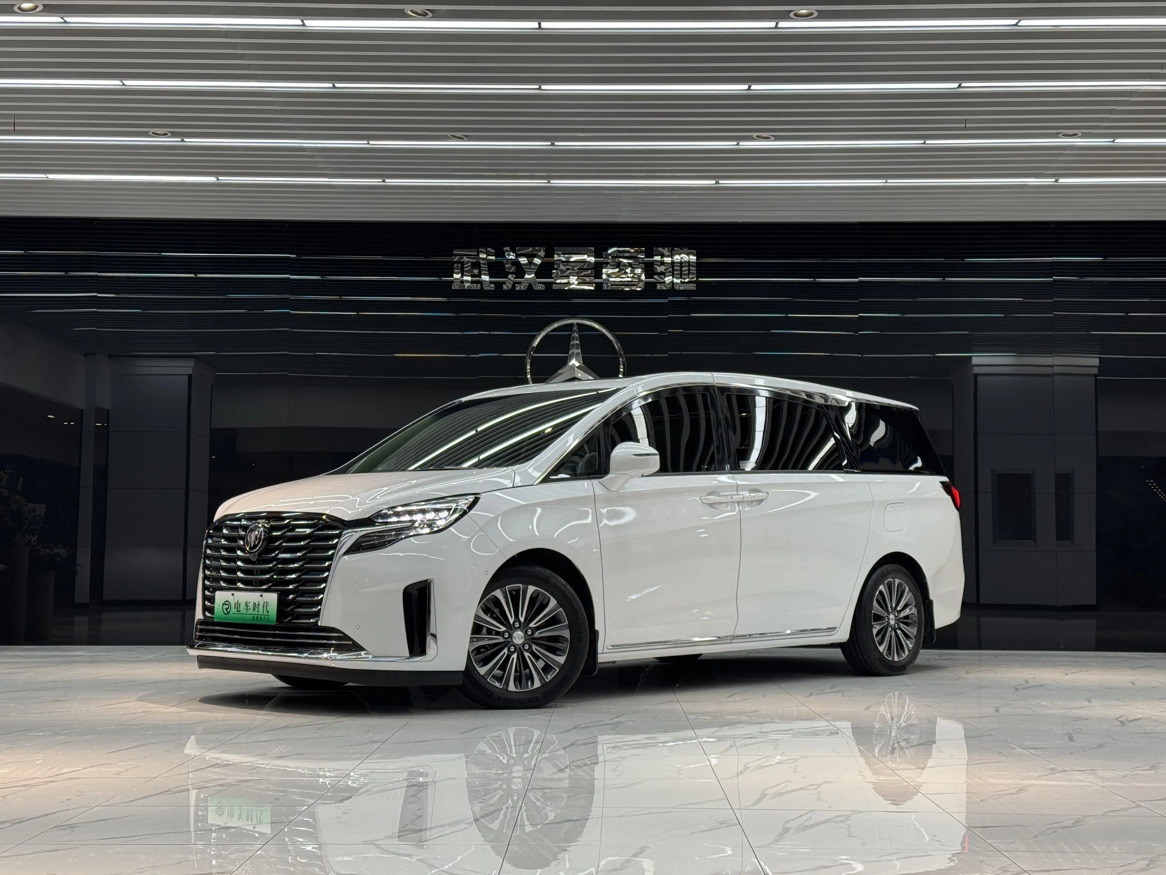 Buick GL8  из Китая