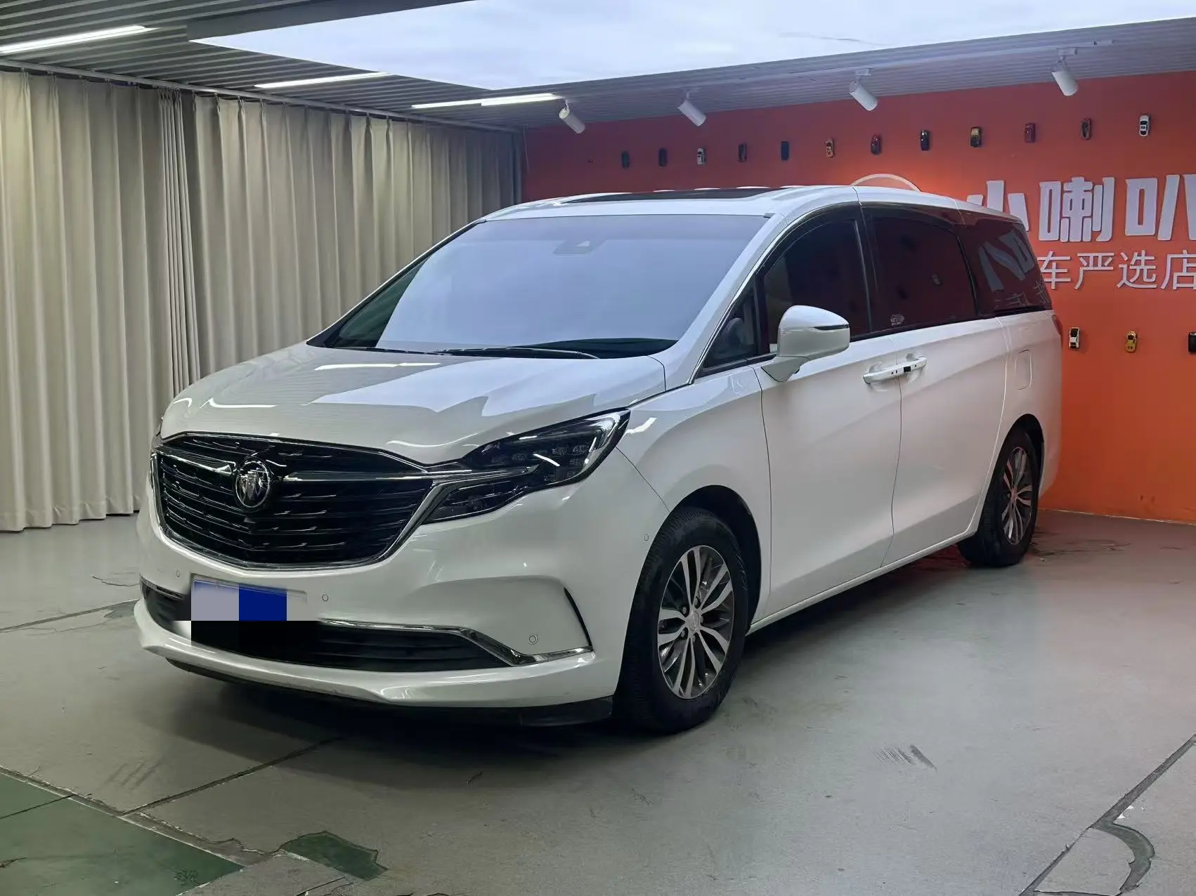 Buick GL8  из Китая