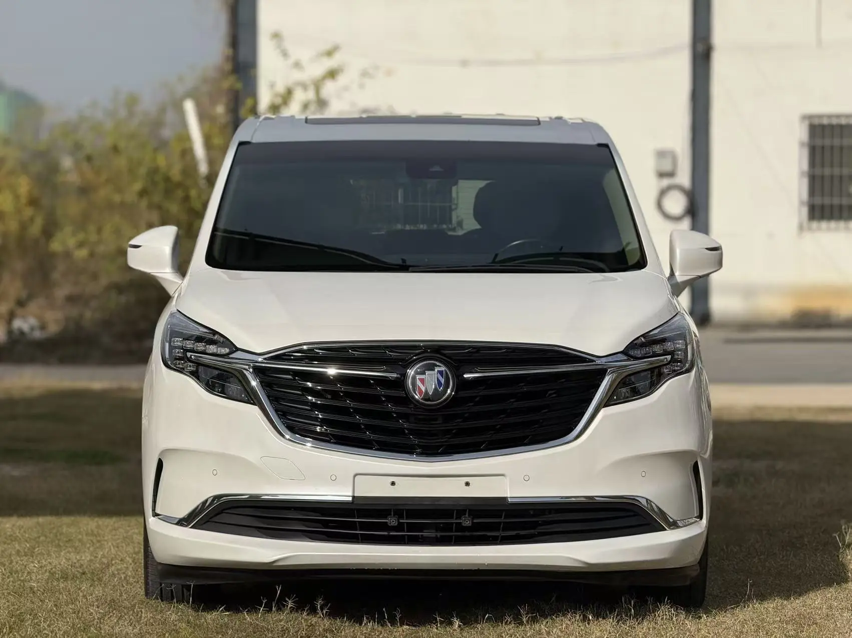 Buick GL8  из Китая