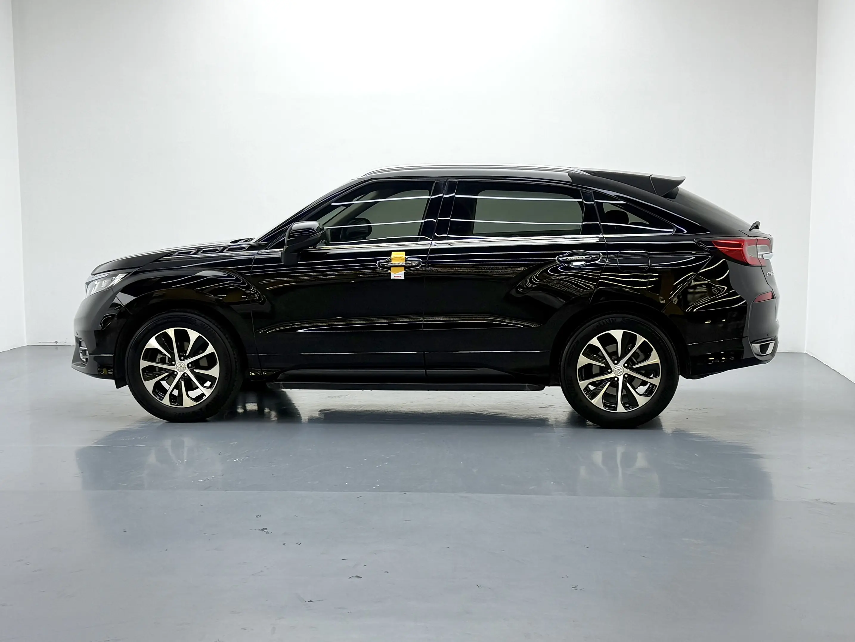 Honda Avancier (Crown Road)  из Китая